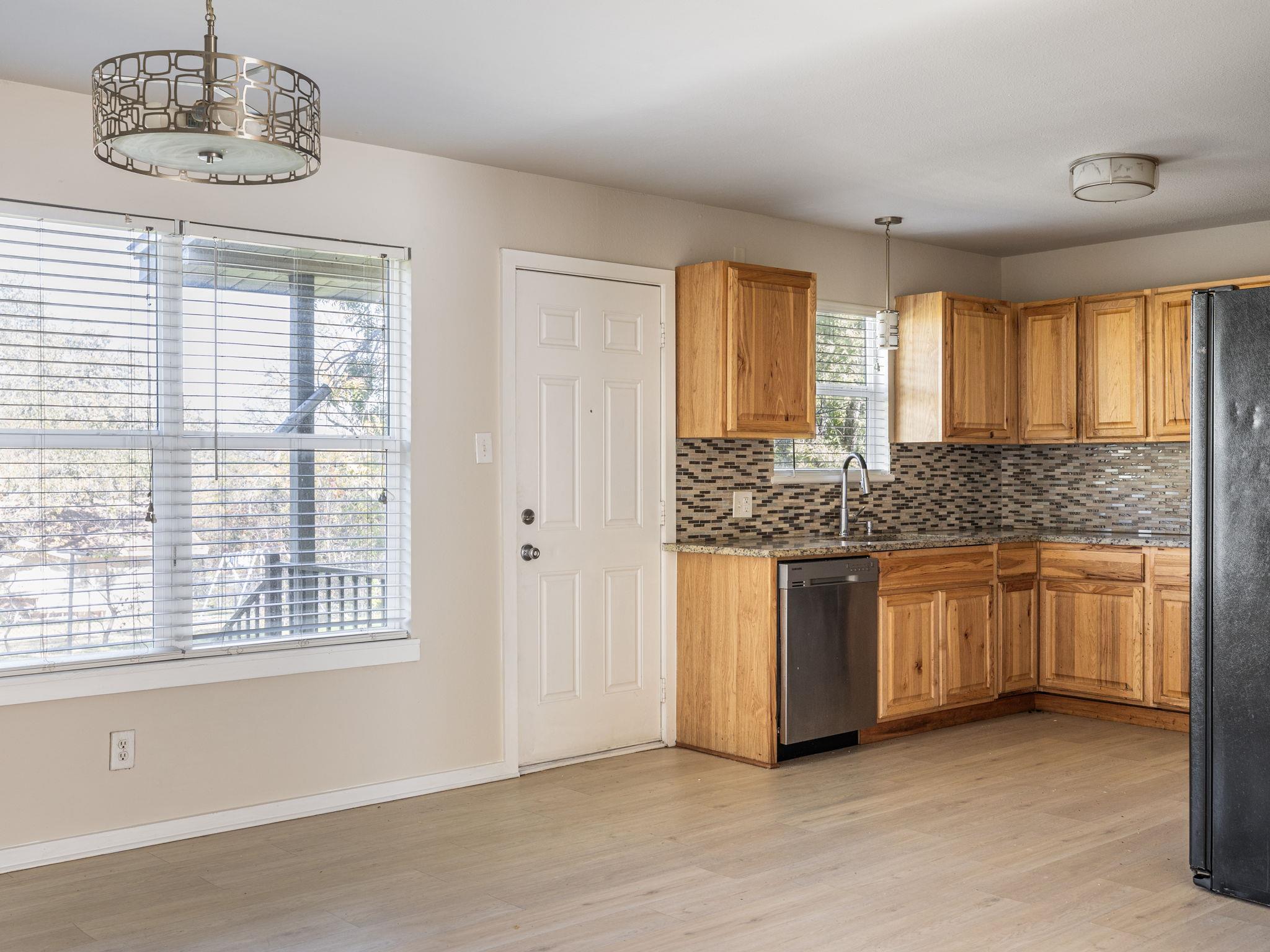 800 Monterrey Pl, Austin, TX 78753