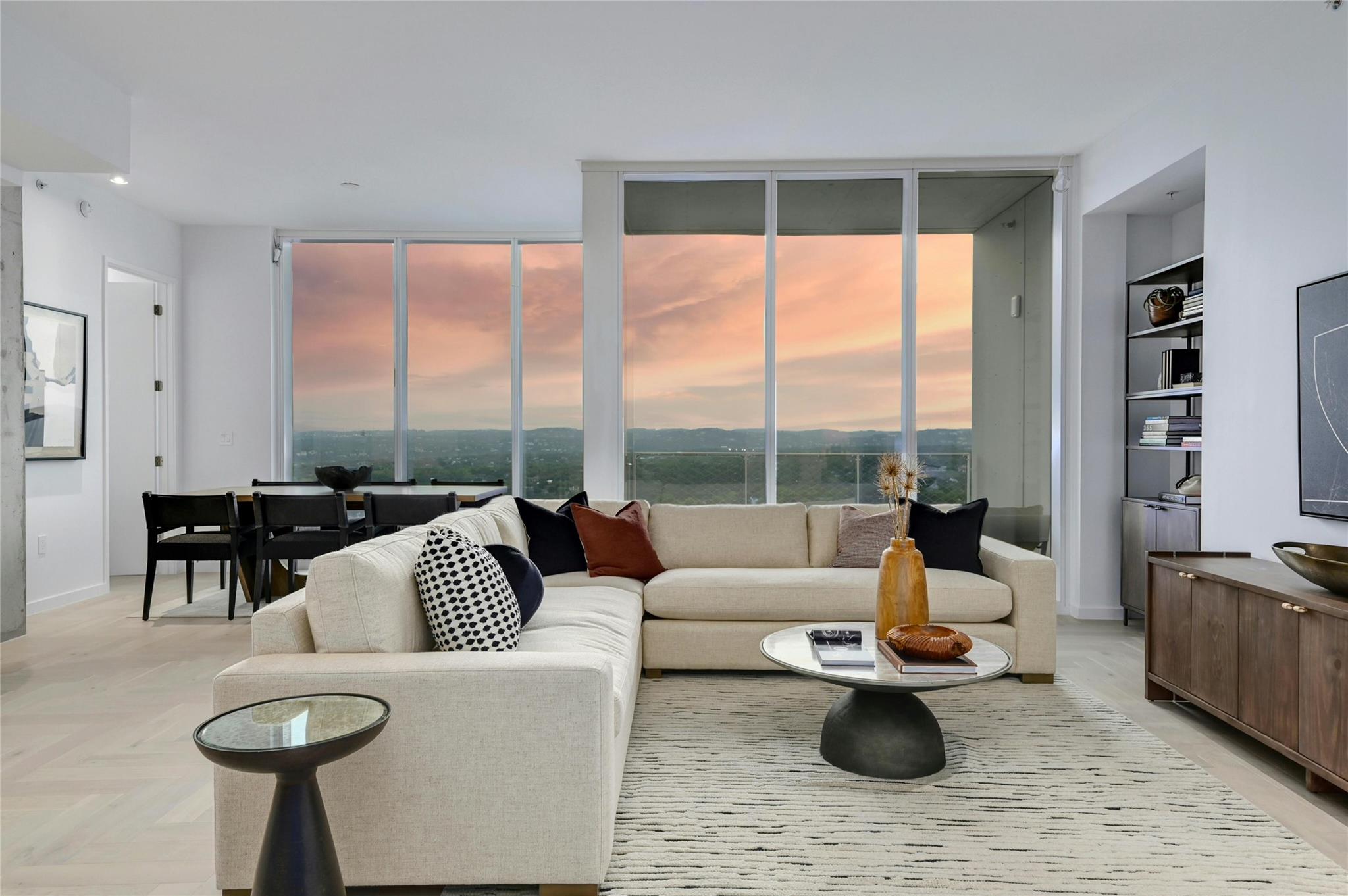 313 W 17th St # 2204, Austin, TX 78701