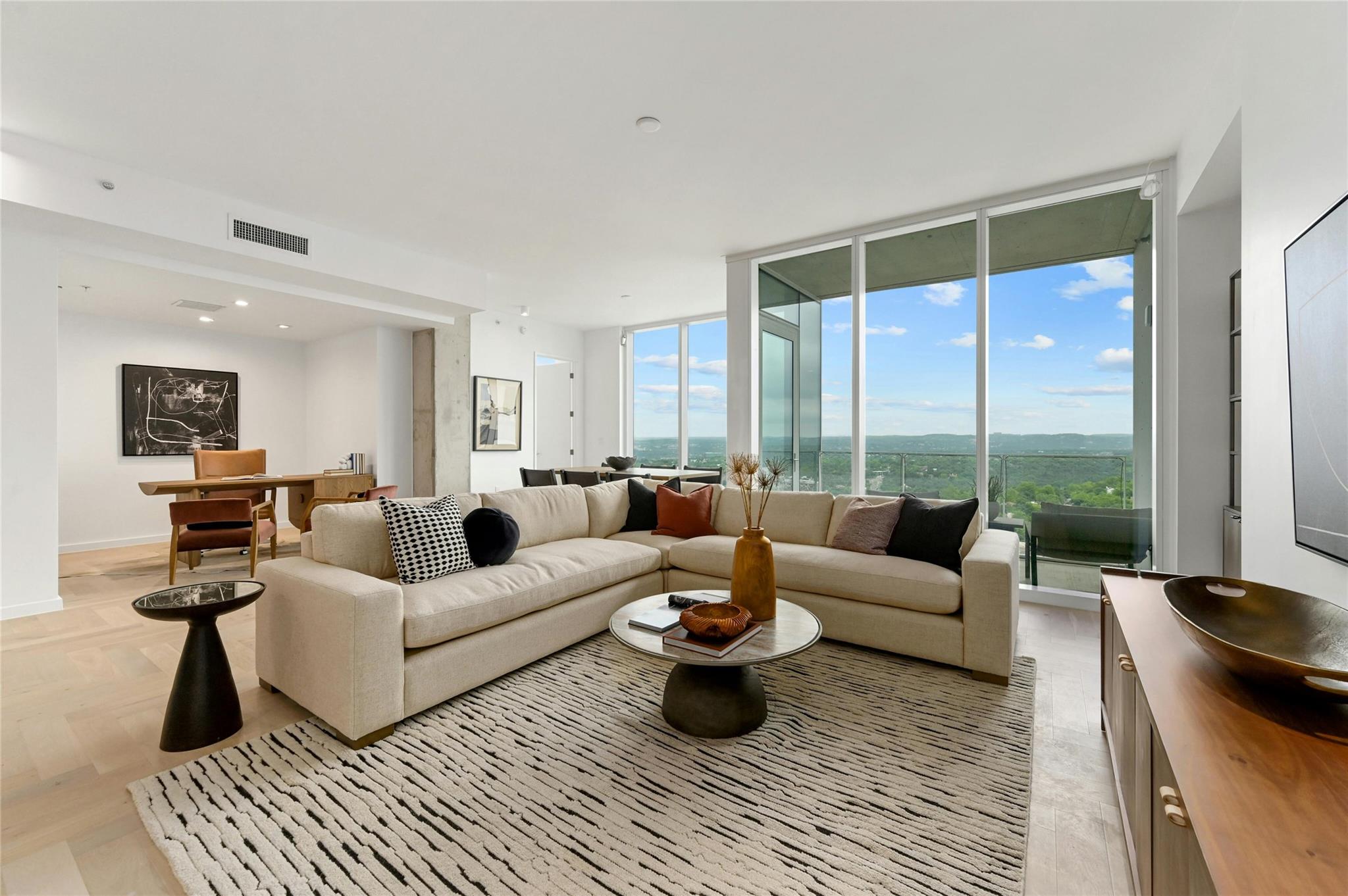 313 W 17th St # 2204, Austin, TX 78701