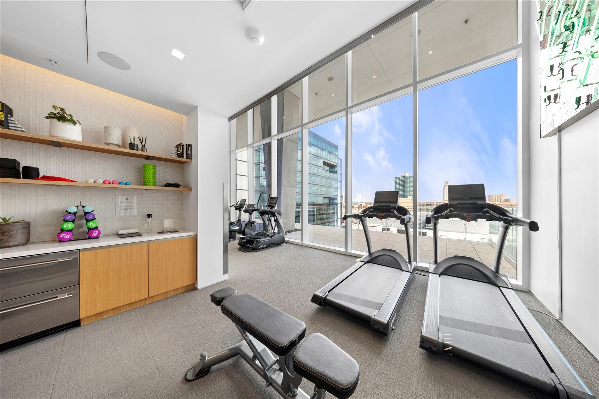 313 W 17th St # 2204, Austin, TX 78701