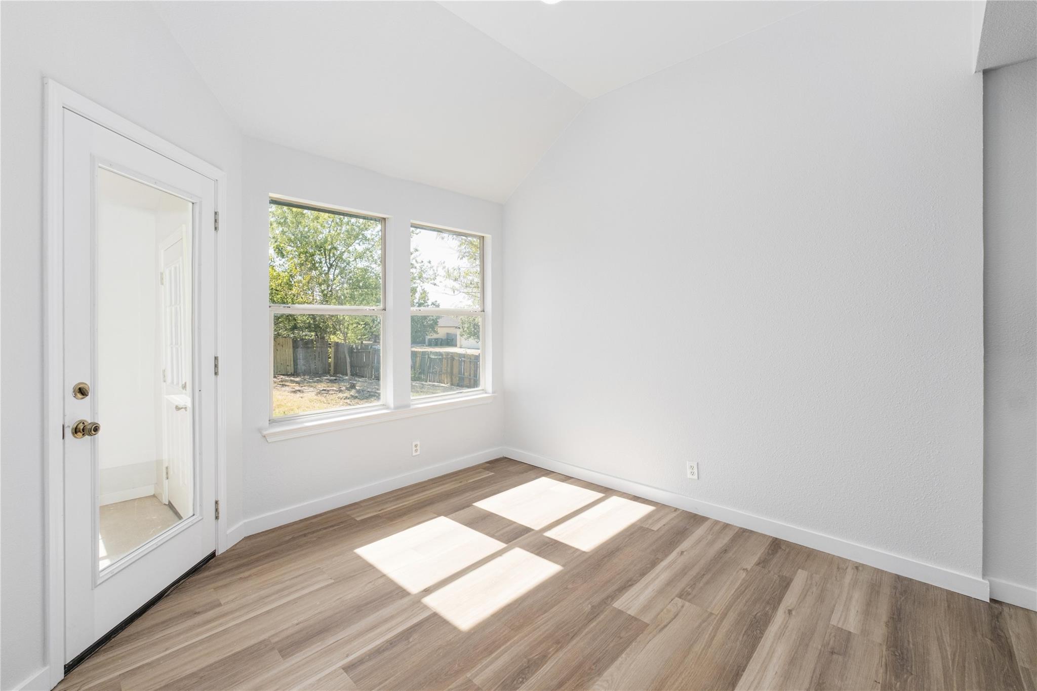 100 Steel Lake Dr, Kyle, TX 78640