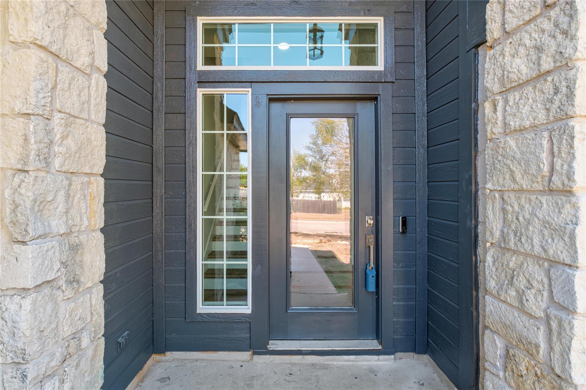 100 Steel Lake Dr, Kyle, TX 78640