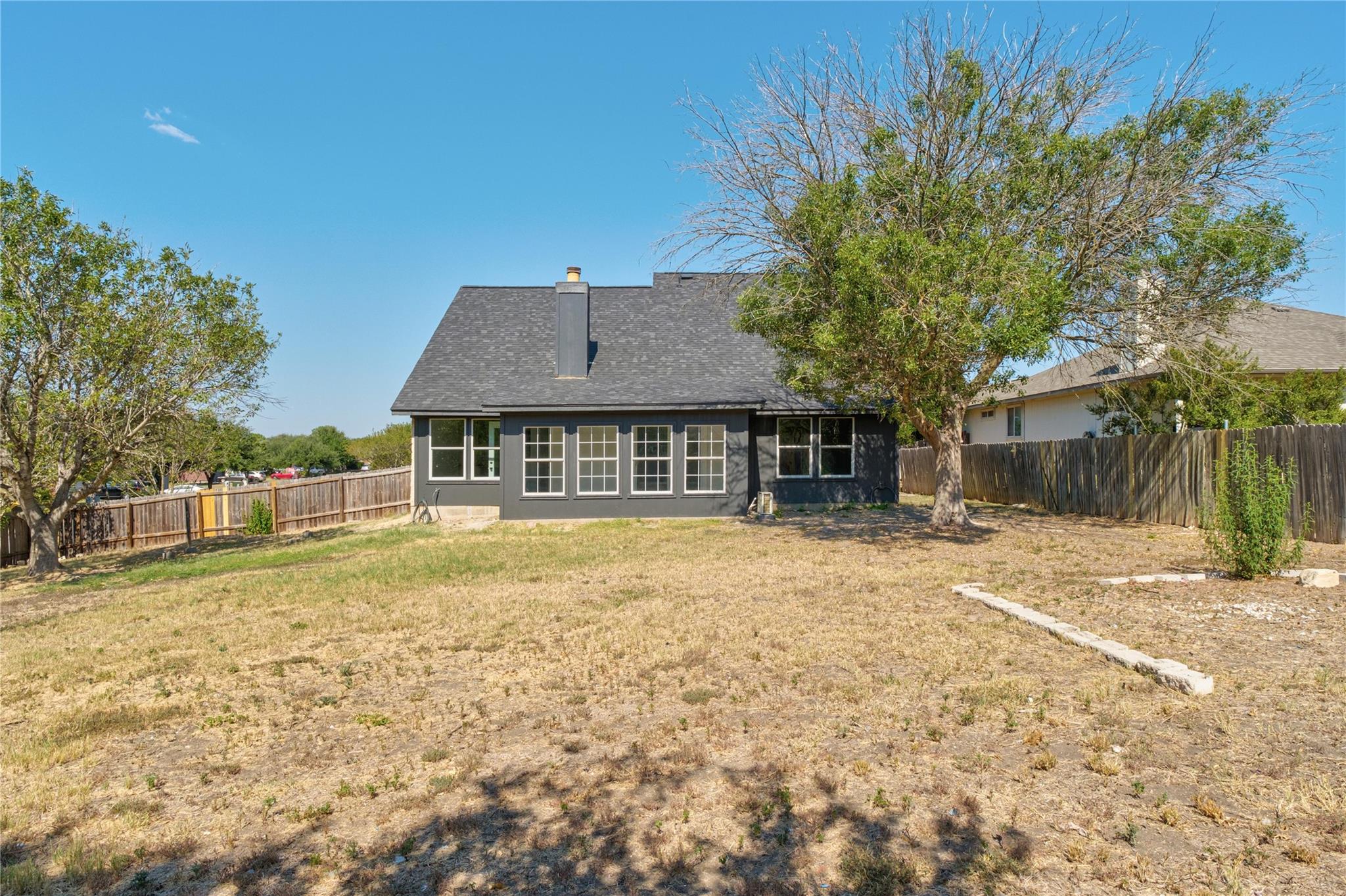 100 Steel Lake Dr, Kyle, TX 78640