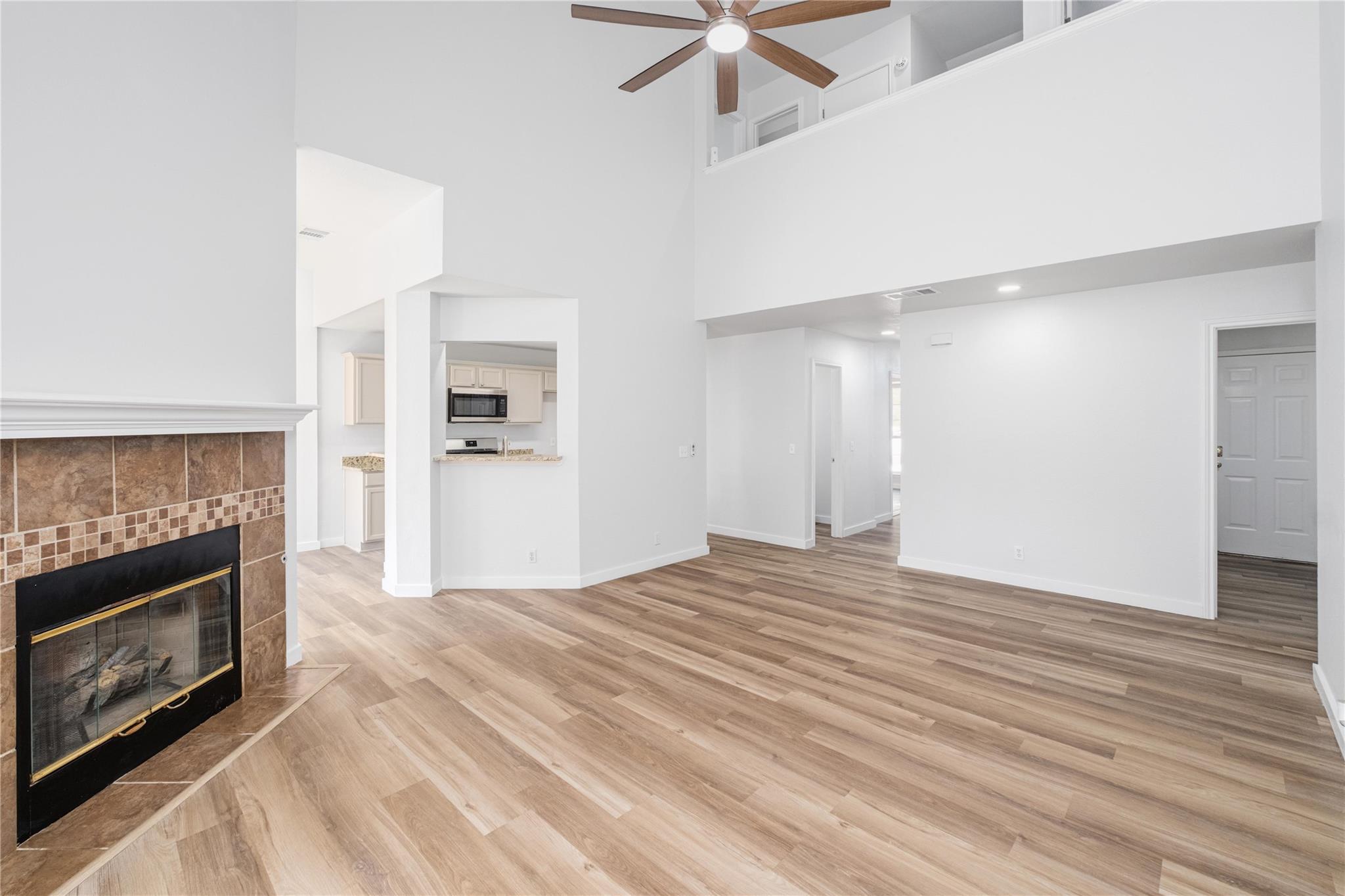 100 Steel Lake Dr, Kyle, TX 78640