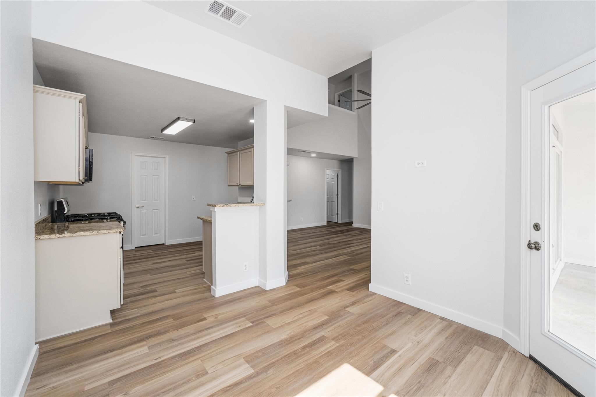 100 Steel Lake Dr, Kyle, TX 78640