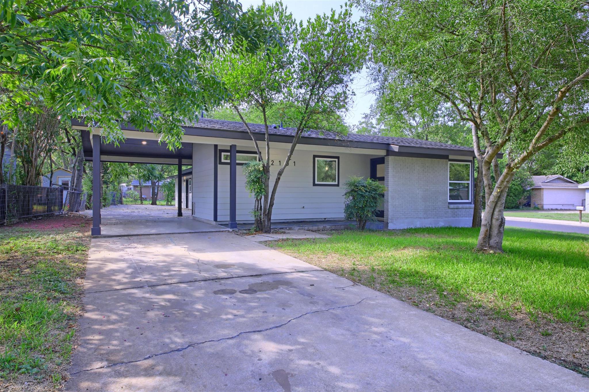 2101 Benwick Cir # A, Austin, TX 78723