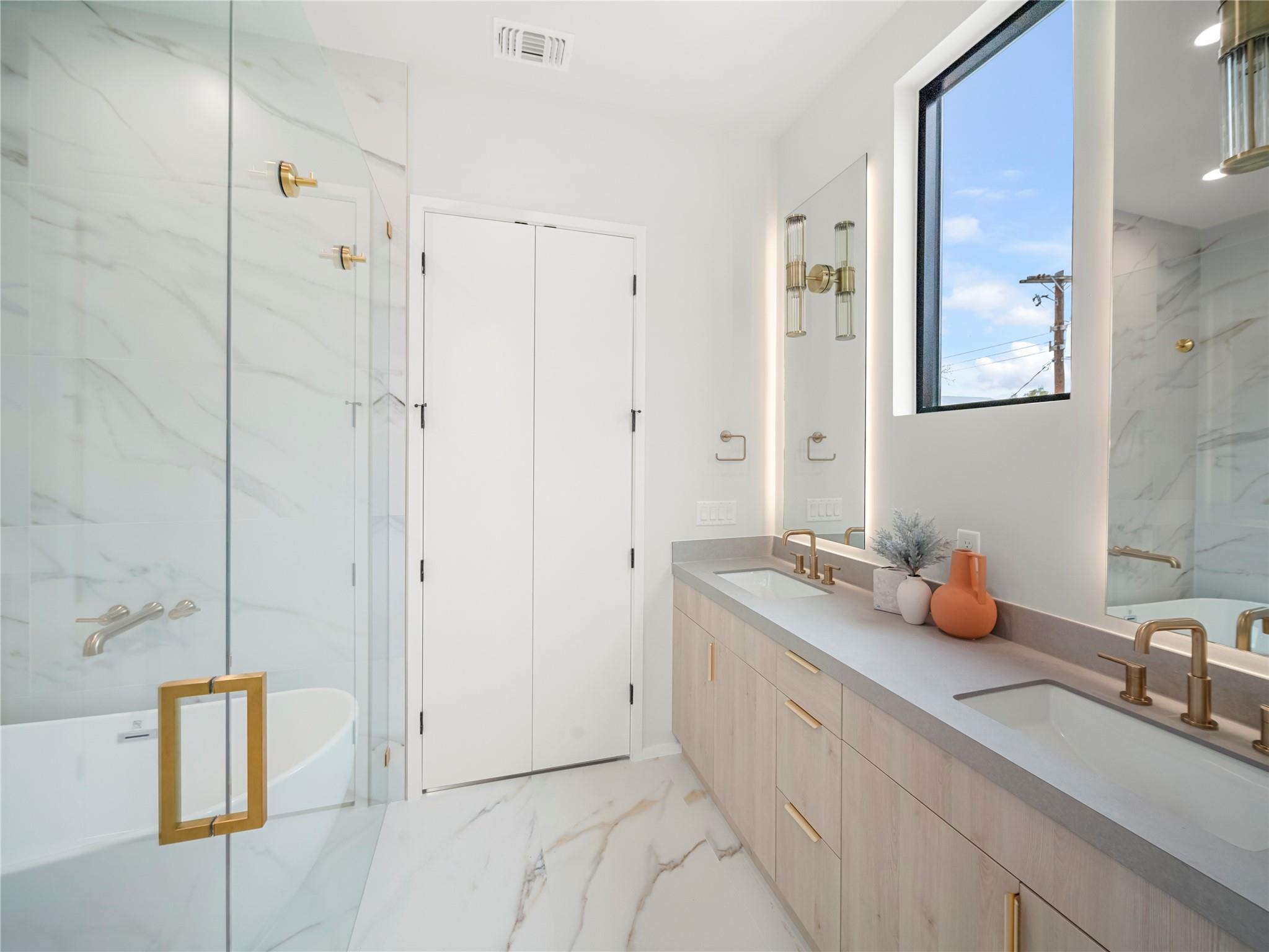 2107 Brackenridge St # 1, Austin, TX 78704