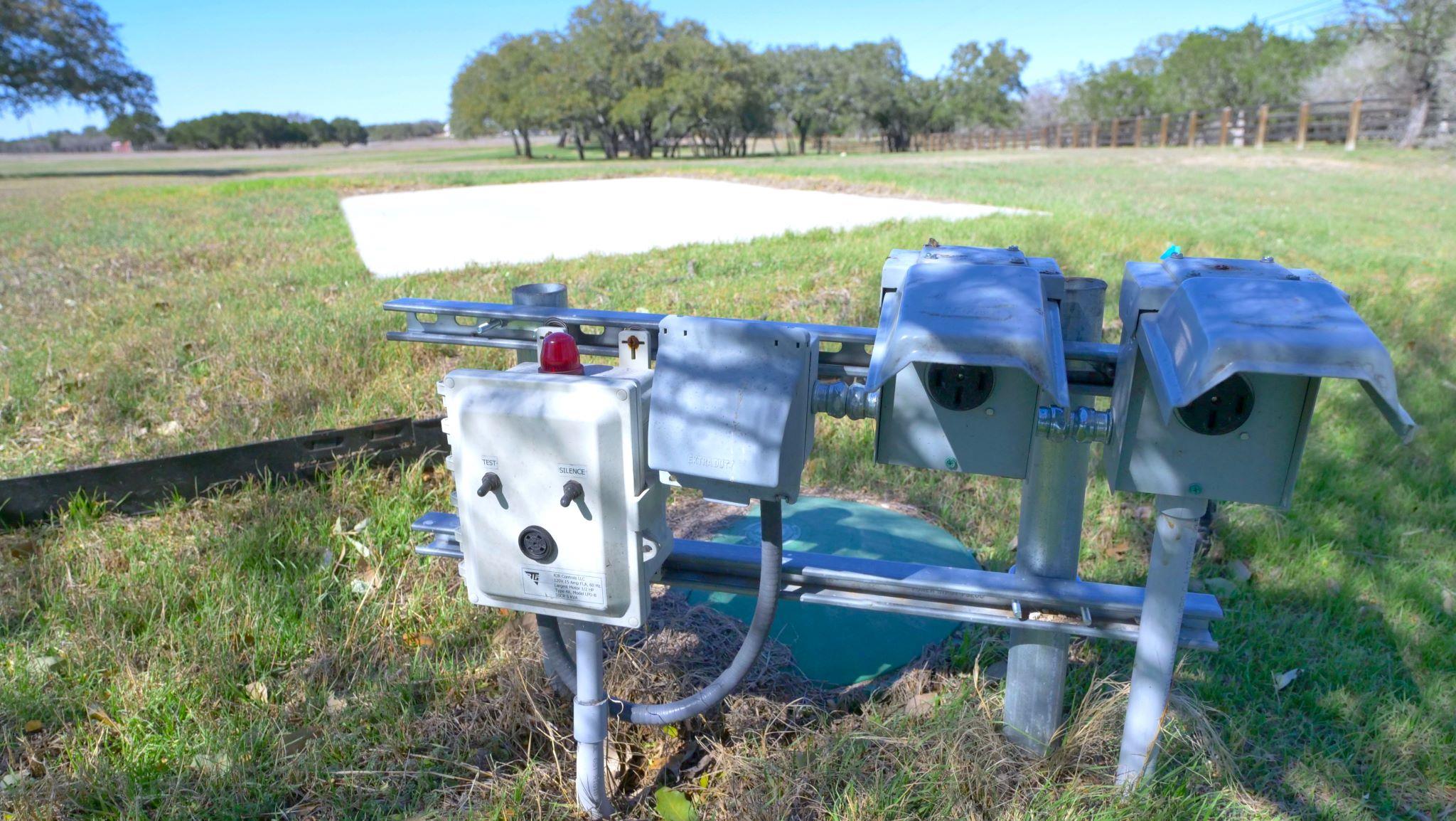 1115 County Road 414, Spicewood, TX 78669