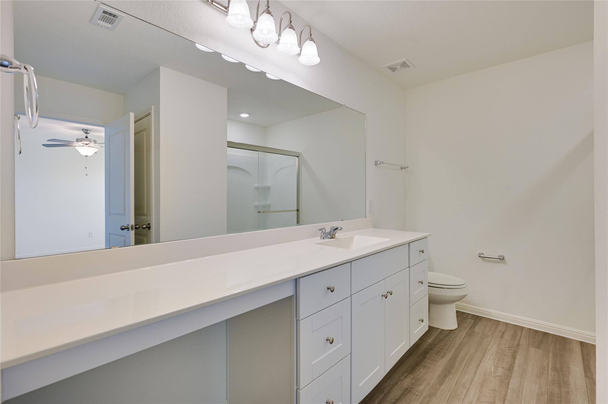 268 Wren Ln, Kyle, TX 78640