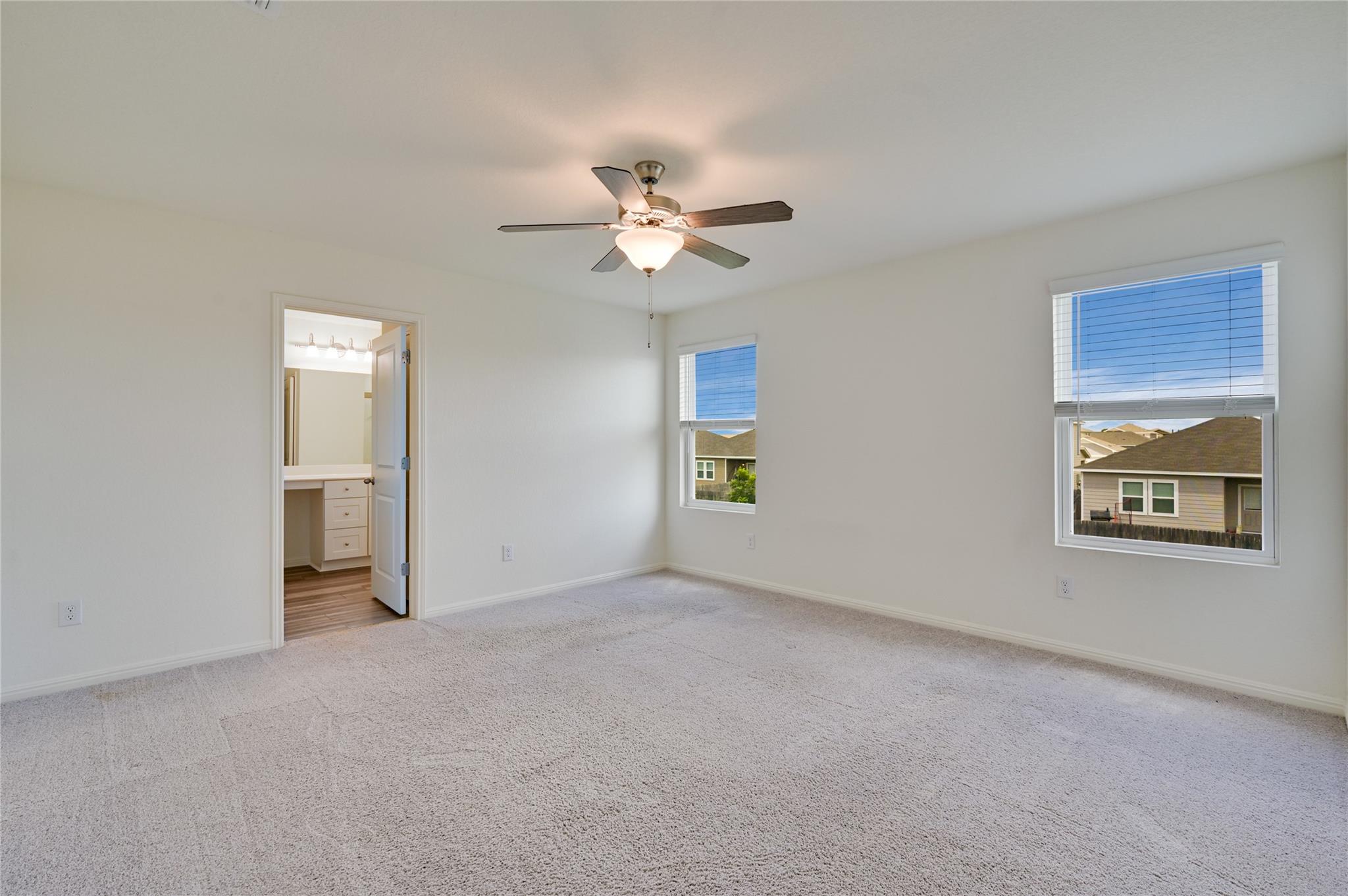 268 Wren Ln, Kyle, TX 78640