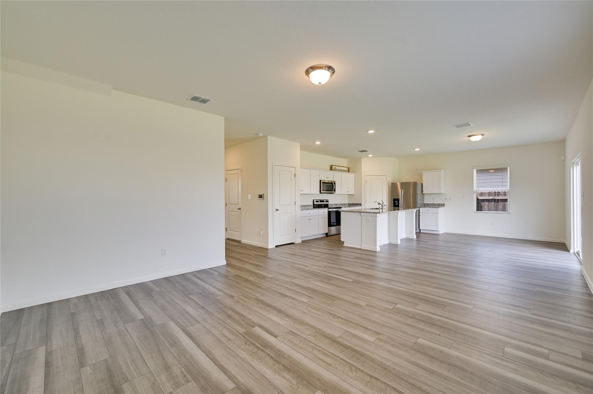 268 Wren Ln, Kyle, TX 78640