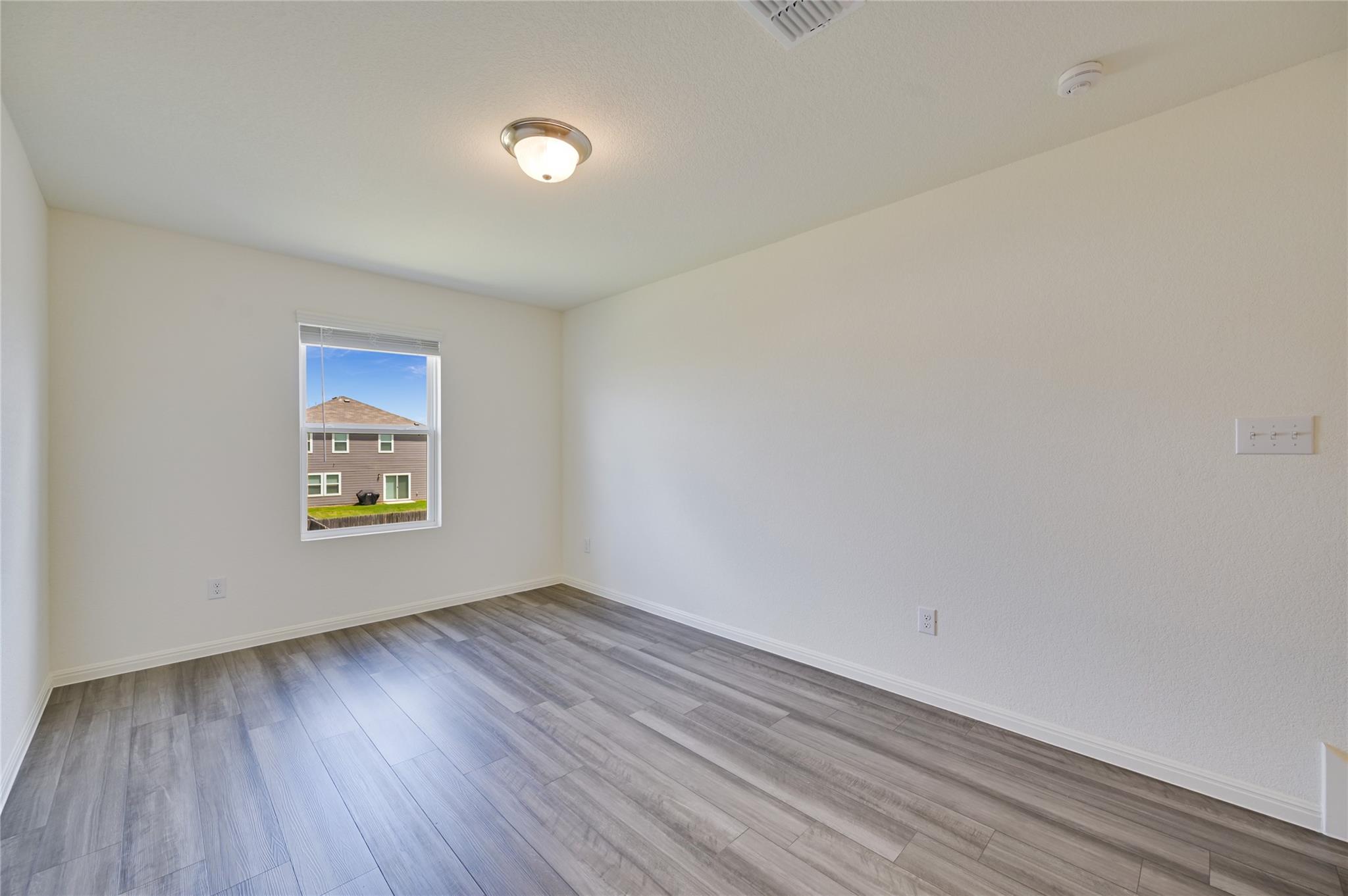 268 Wren Ln, Kyle, TX 78640