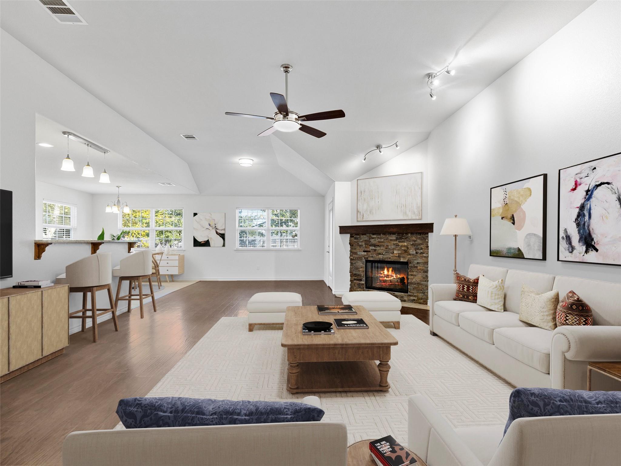 102 N. Bob White Dr, Paige, TX 78659