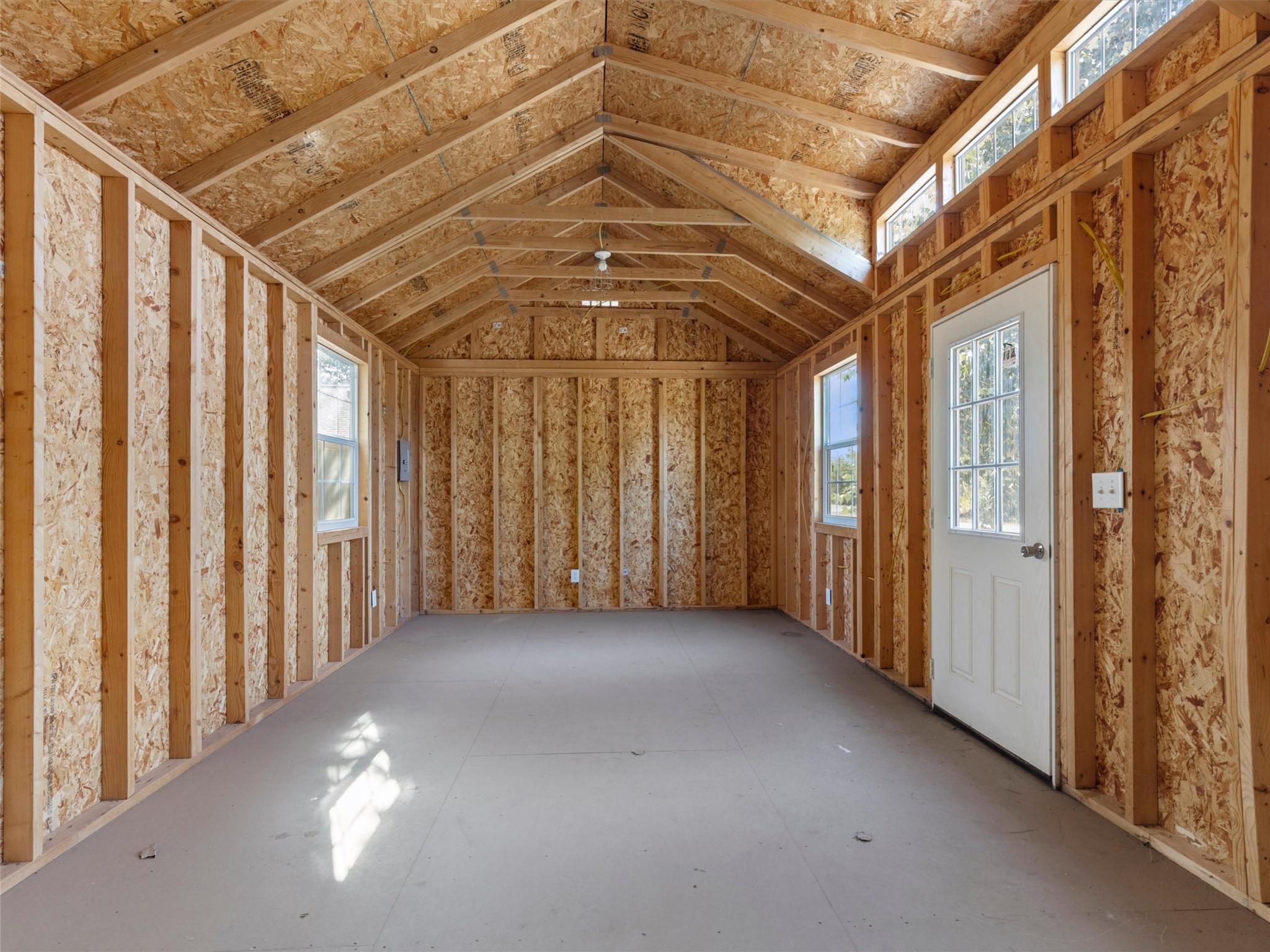 102 N. Bob White Dr, Paige, TX 78659