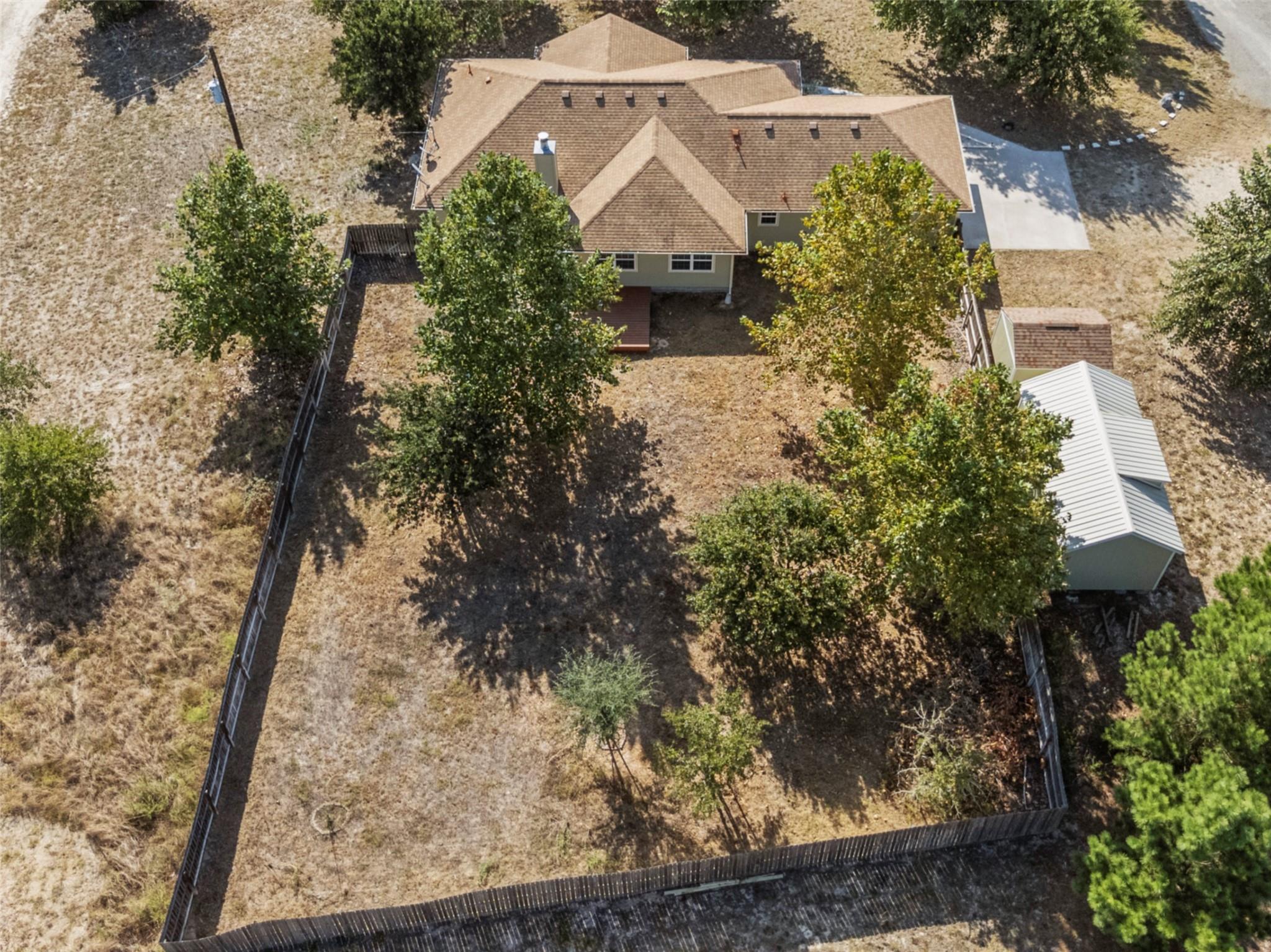 102 N. Bob White Dr, Paige, TX 78659