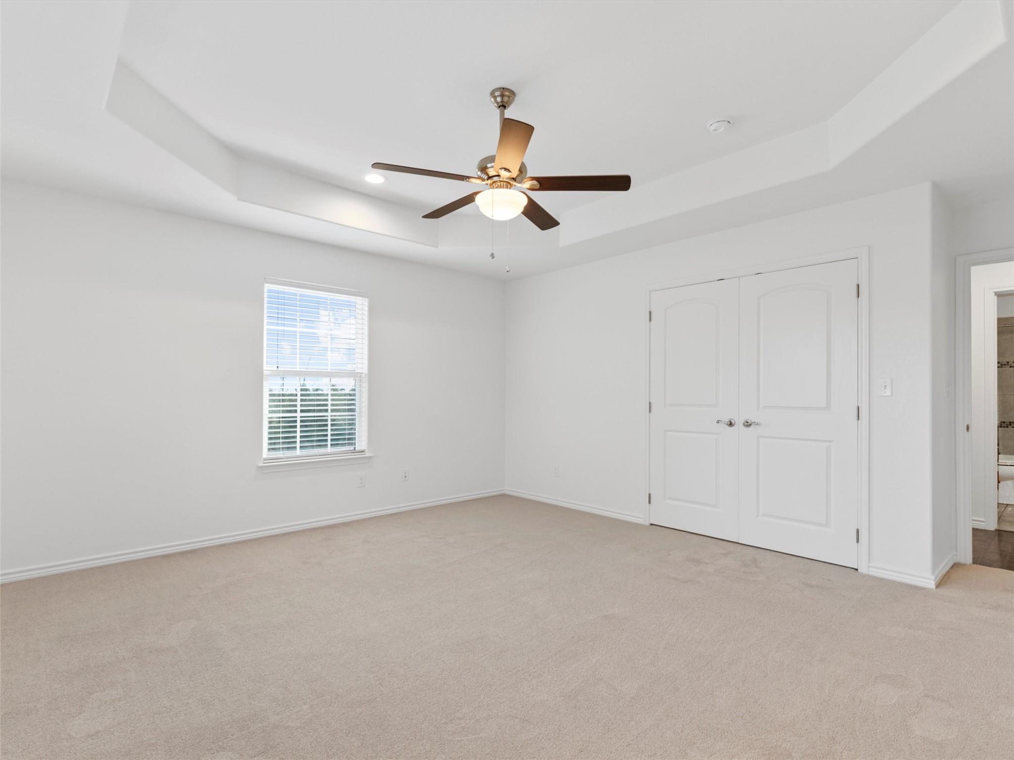 102 N. Bob White Dr, Paige, TX 78659