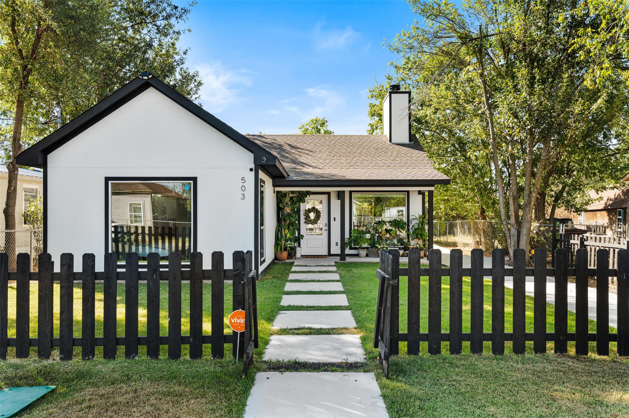 503 W Martin Luther King Jr Blvd, Taylor, TX 76574