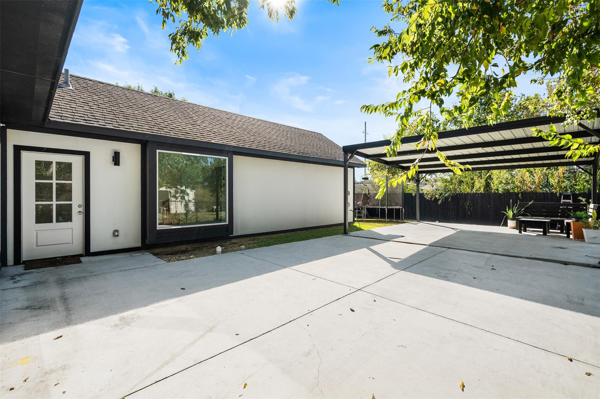 503 W Martin Luther King Jr Blvd, Taylor, TX 76574