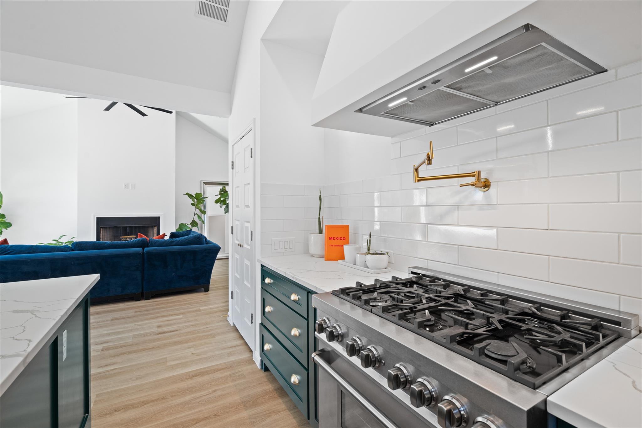 503 W Martin Luther King Jr Blvd, Taylor, TX 76574