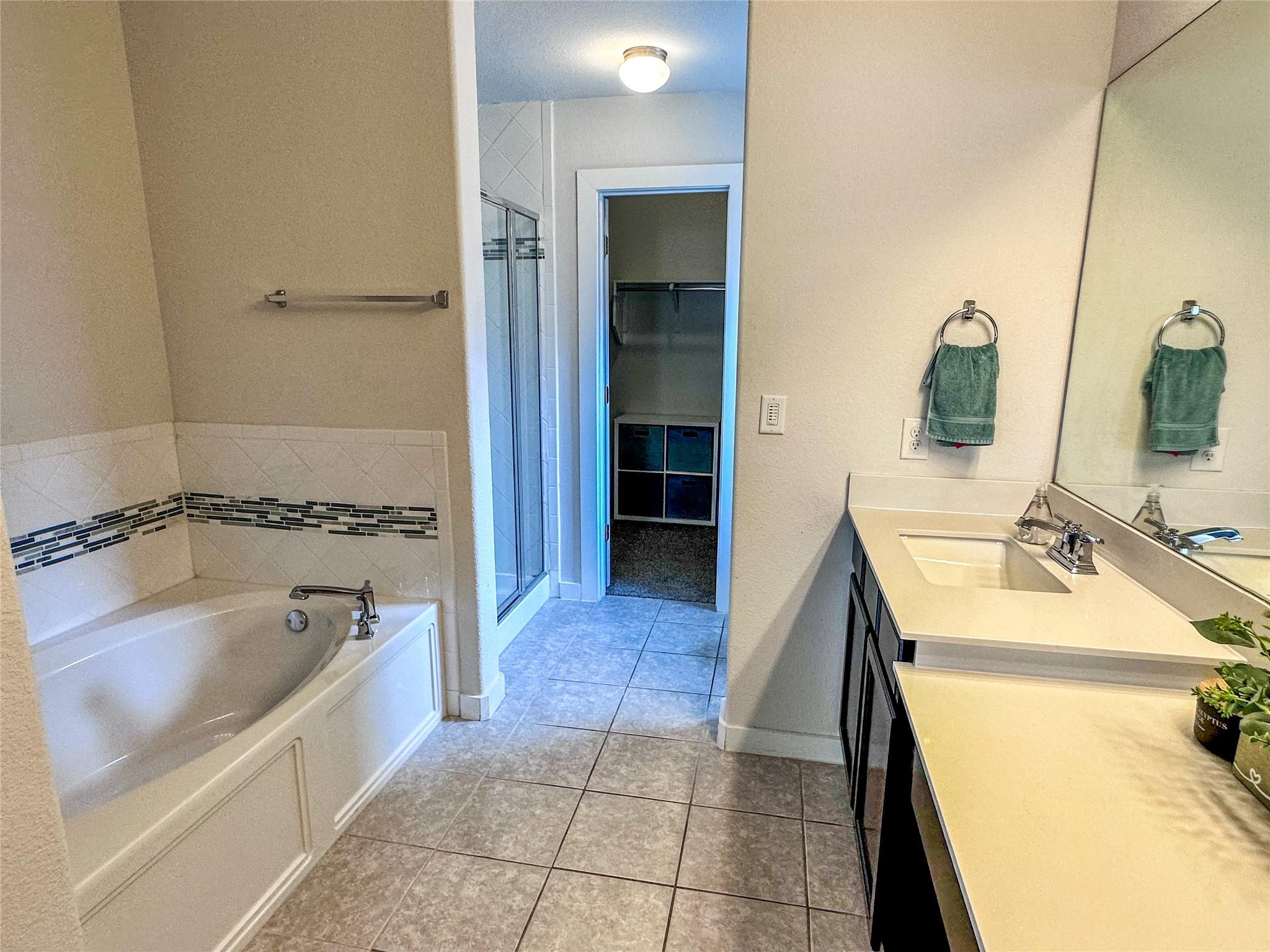 7216 Sienna Rouge Path, Austin, TX 78744