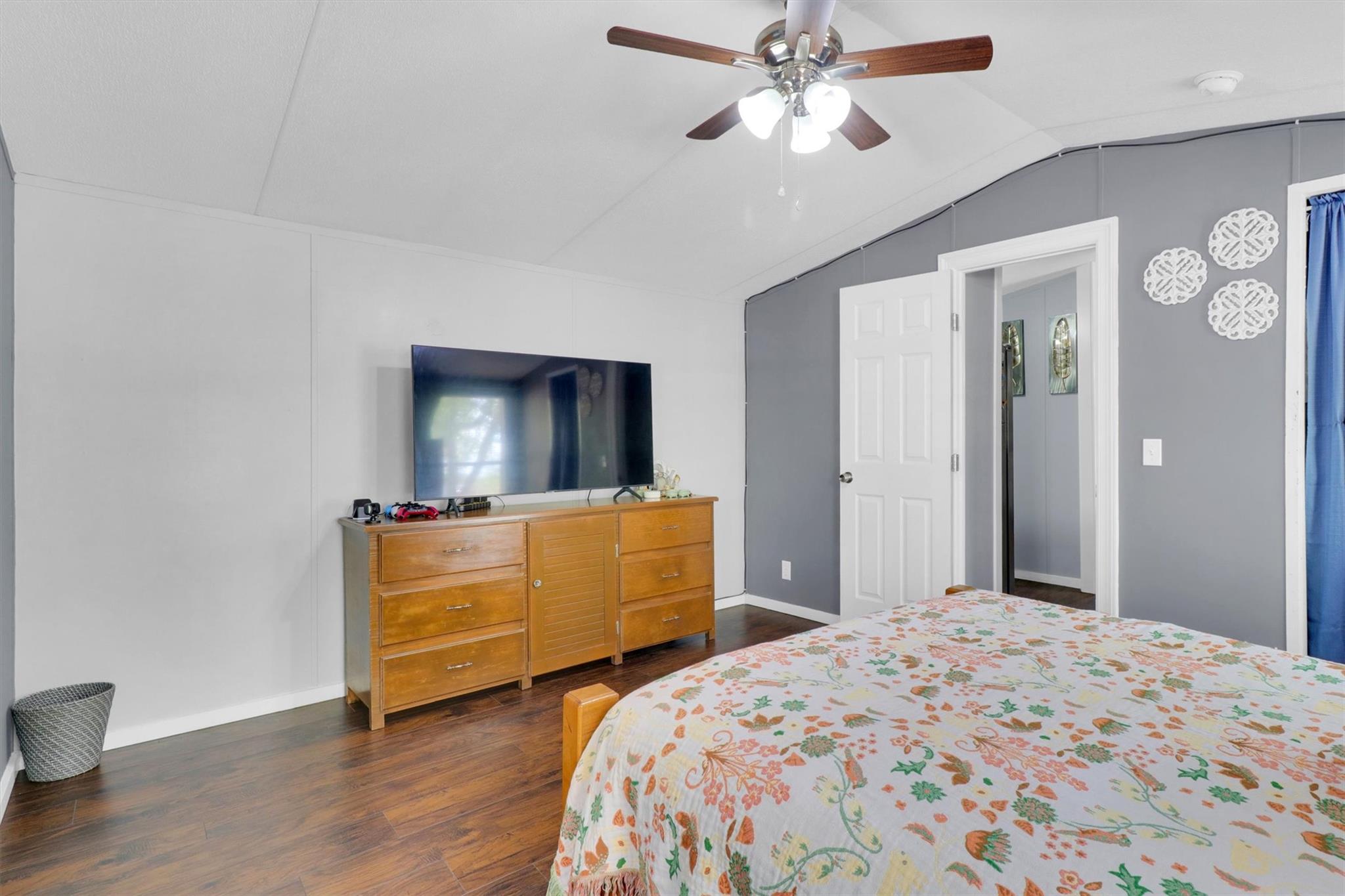 107 SW Forest Hill Cv, Dale, TX 78616