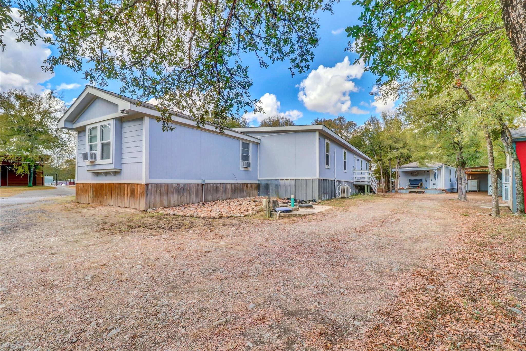 107 SW Forest Hill Cv, Dale, TX 78616