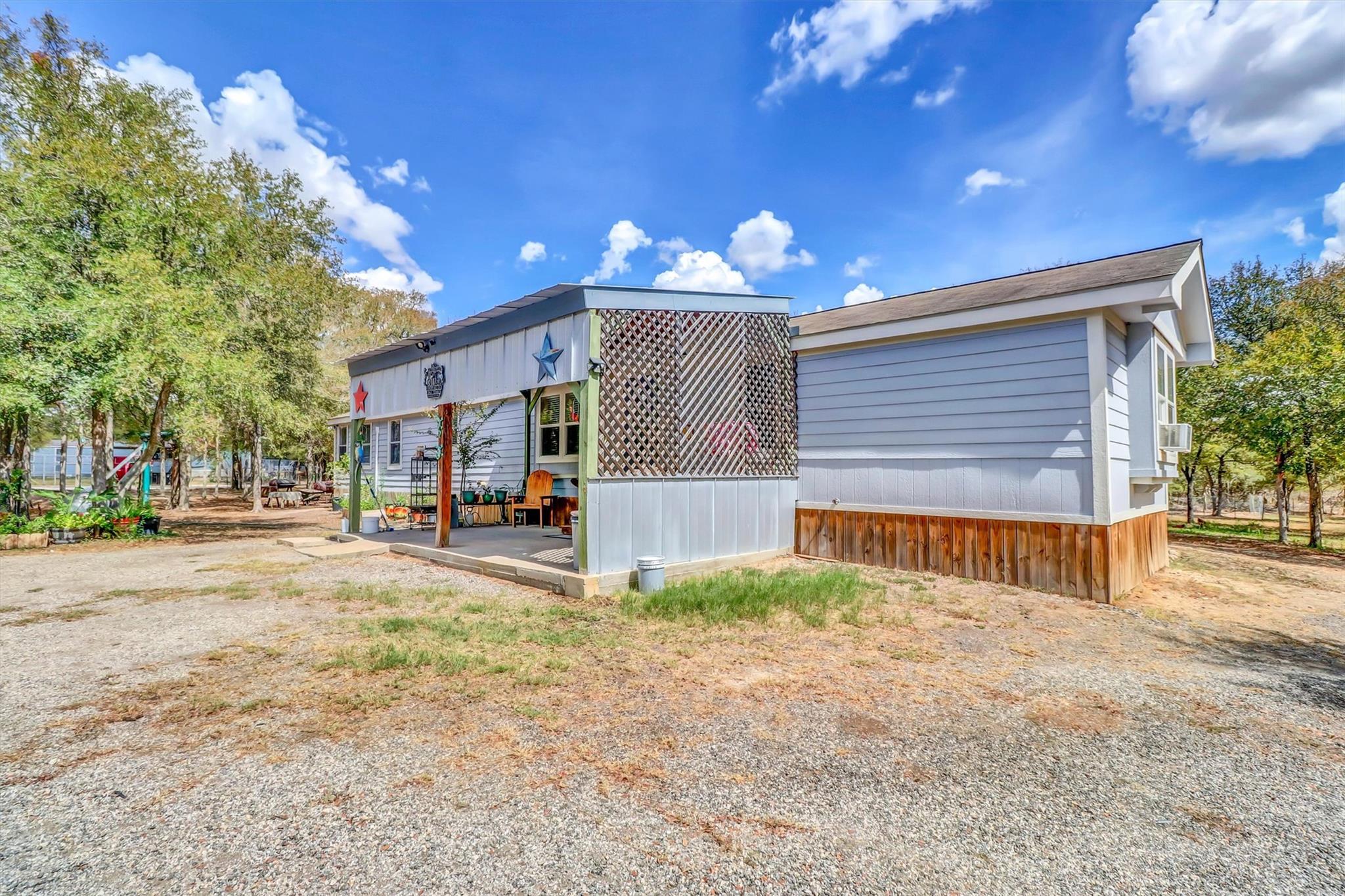 107 SW Forest Hill Cv, Dale, TX 78616