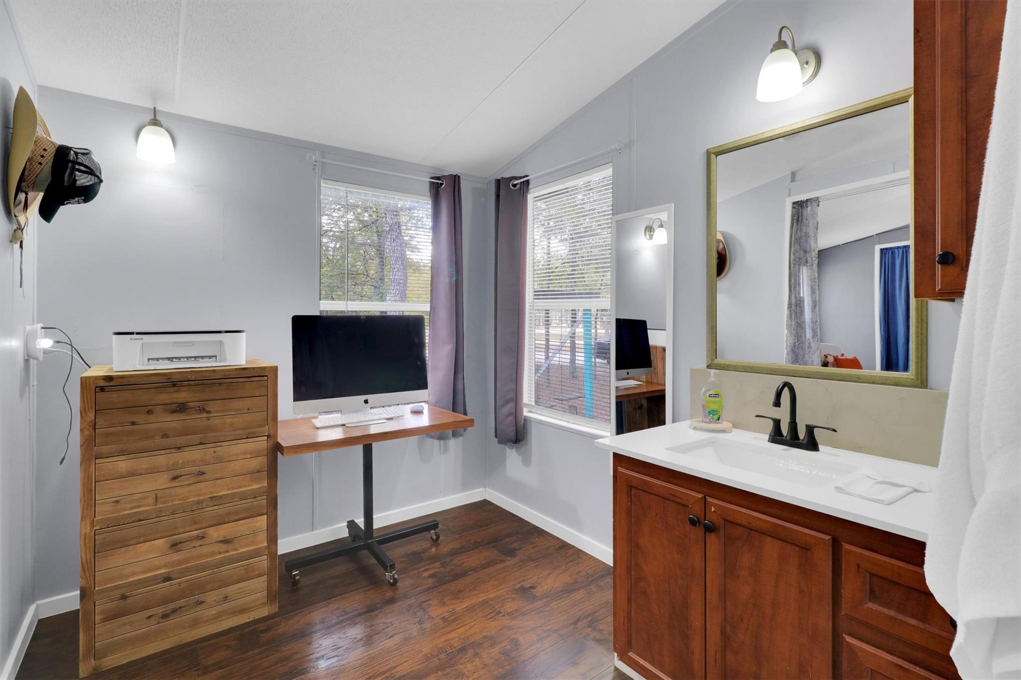 107 SW Forest Hill Cv, Dale, TX 78616