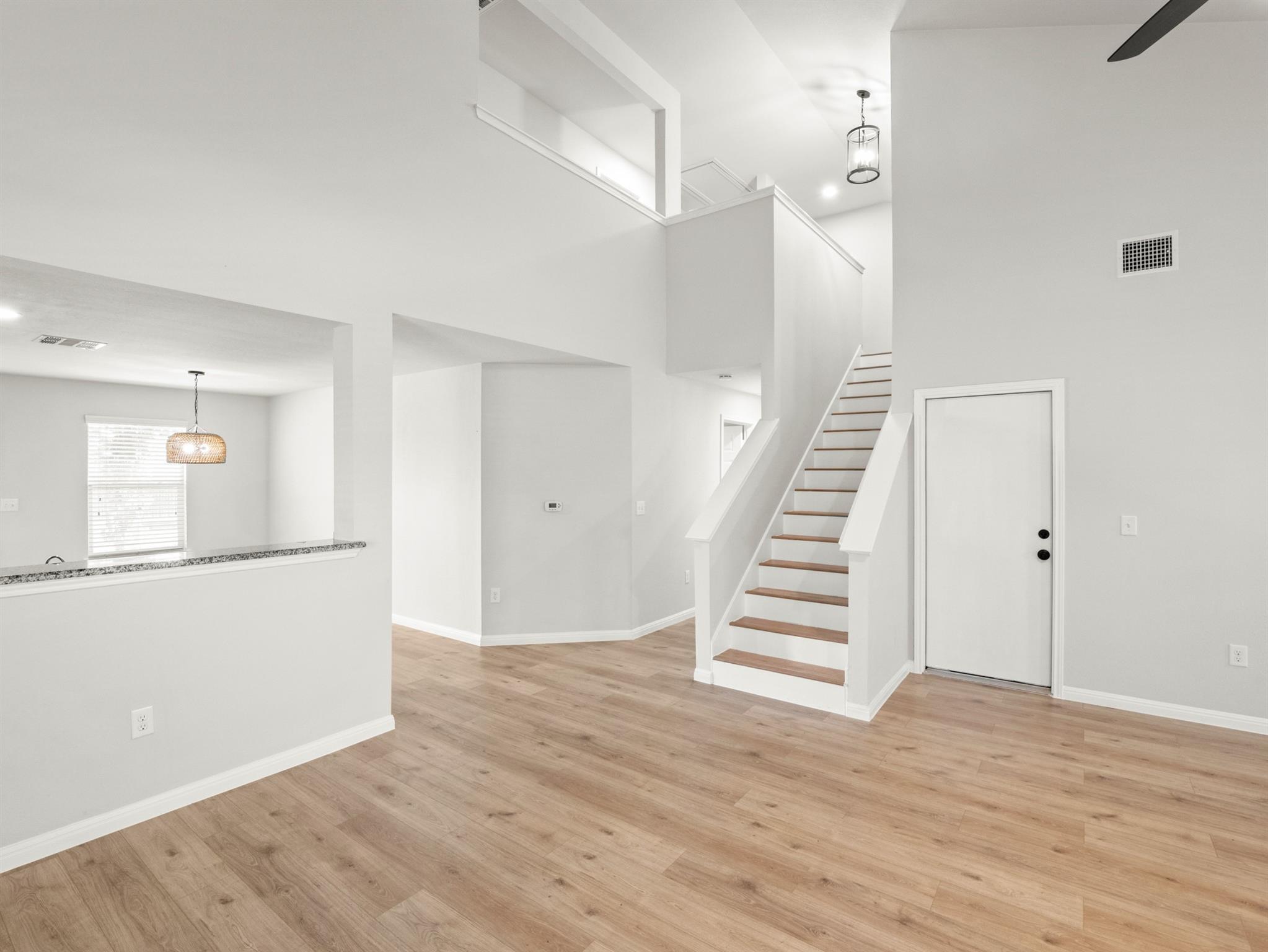 303 Camellia Dr, Hutto, TX 78634