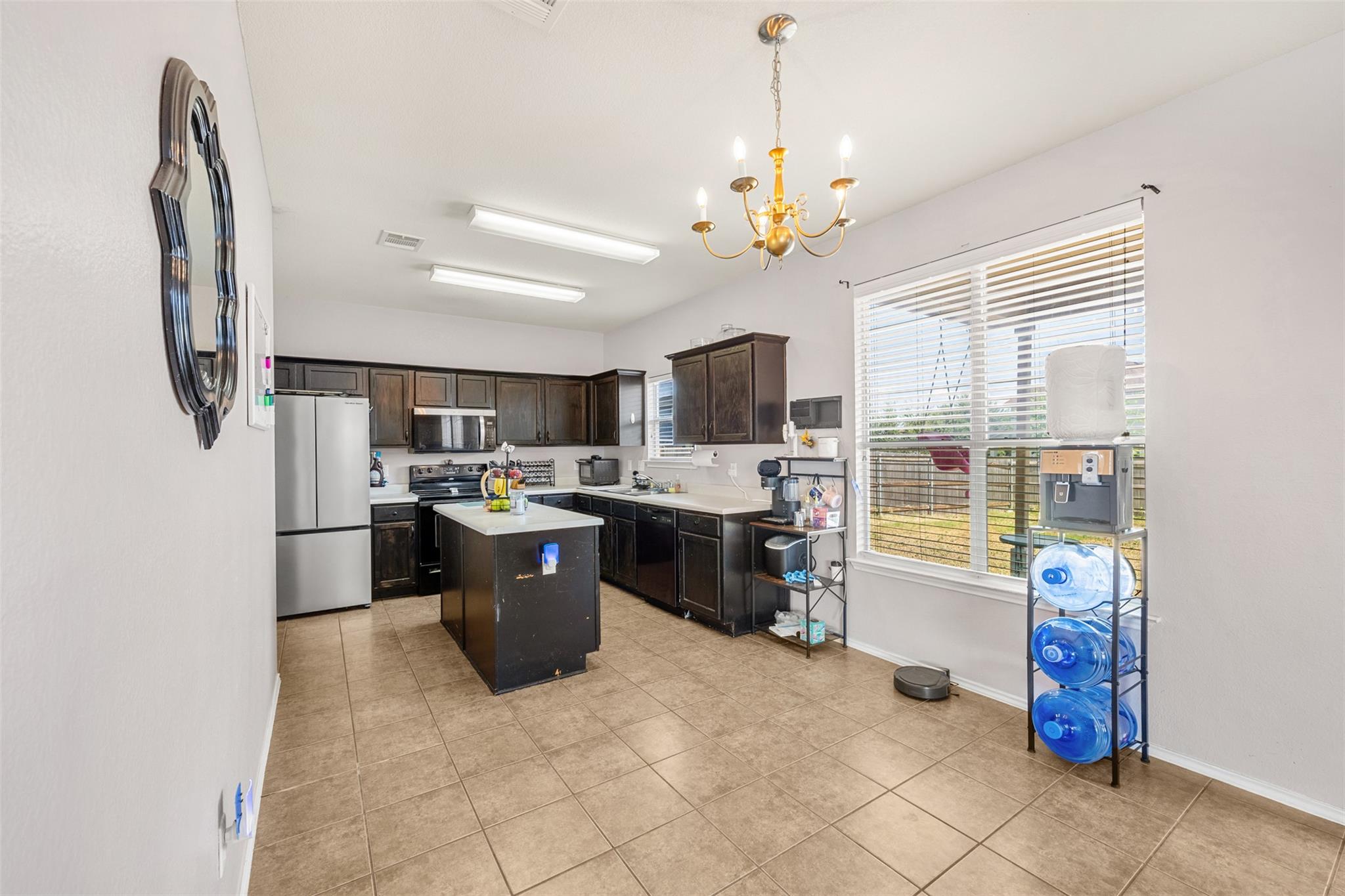 4401 Golden Gate Dr, Killeen, TX 76549