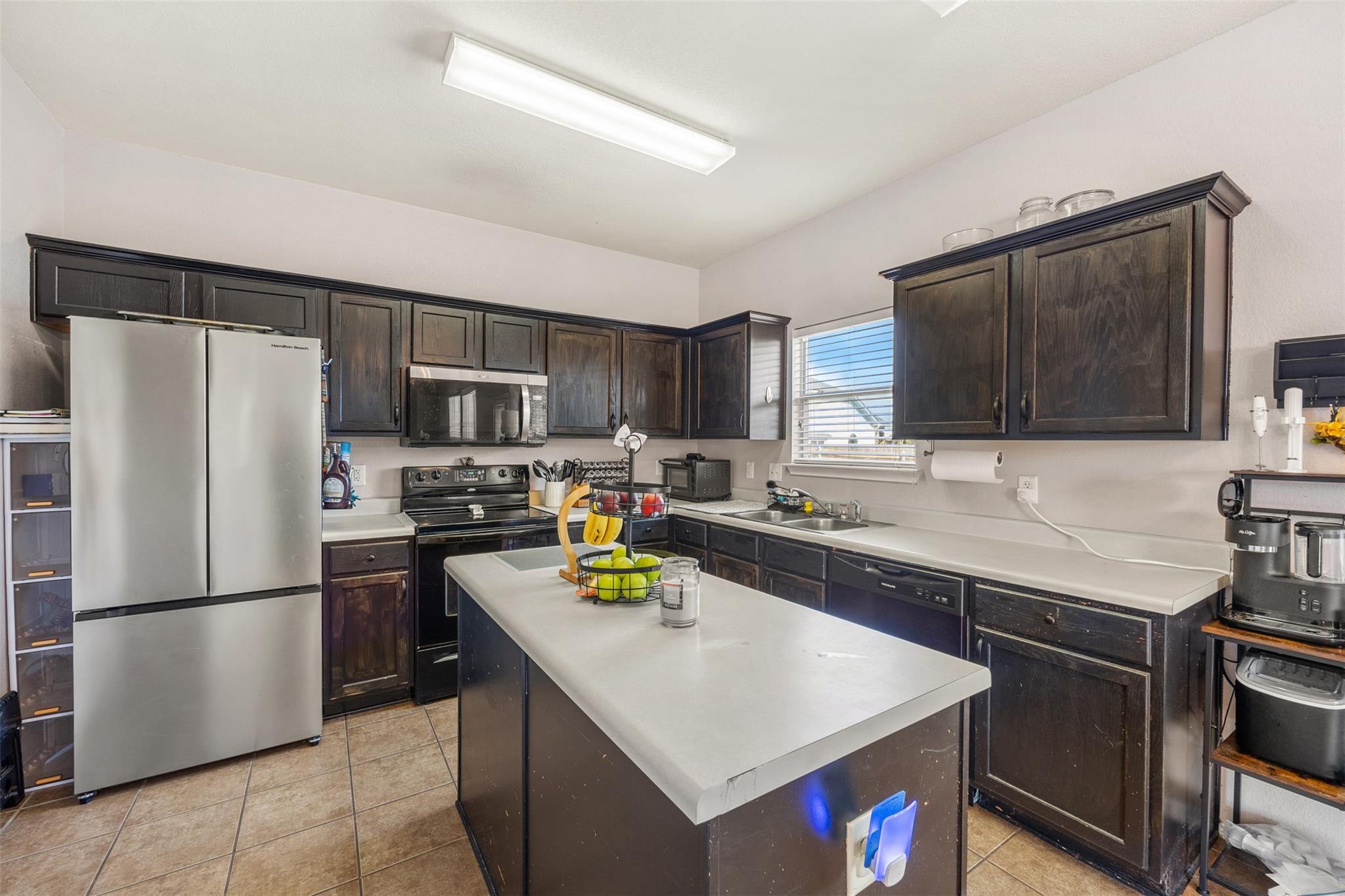 4401 Golden Gate Dr, Killeen, TX 76549