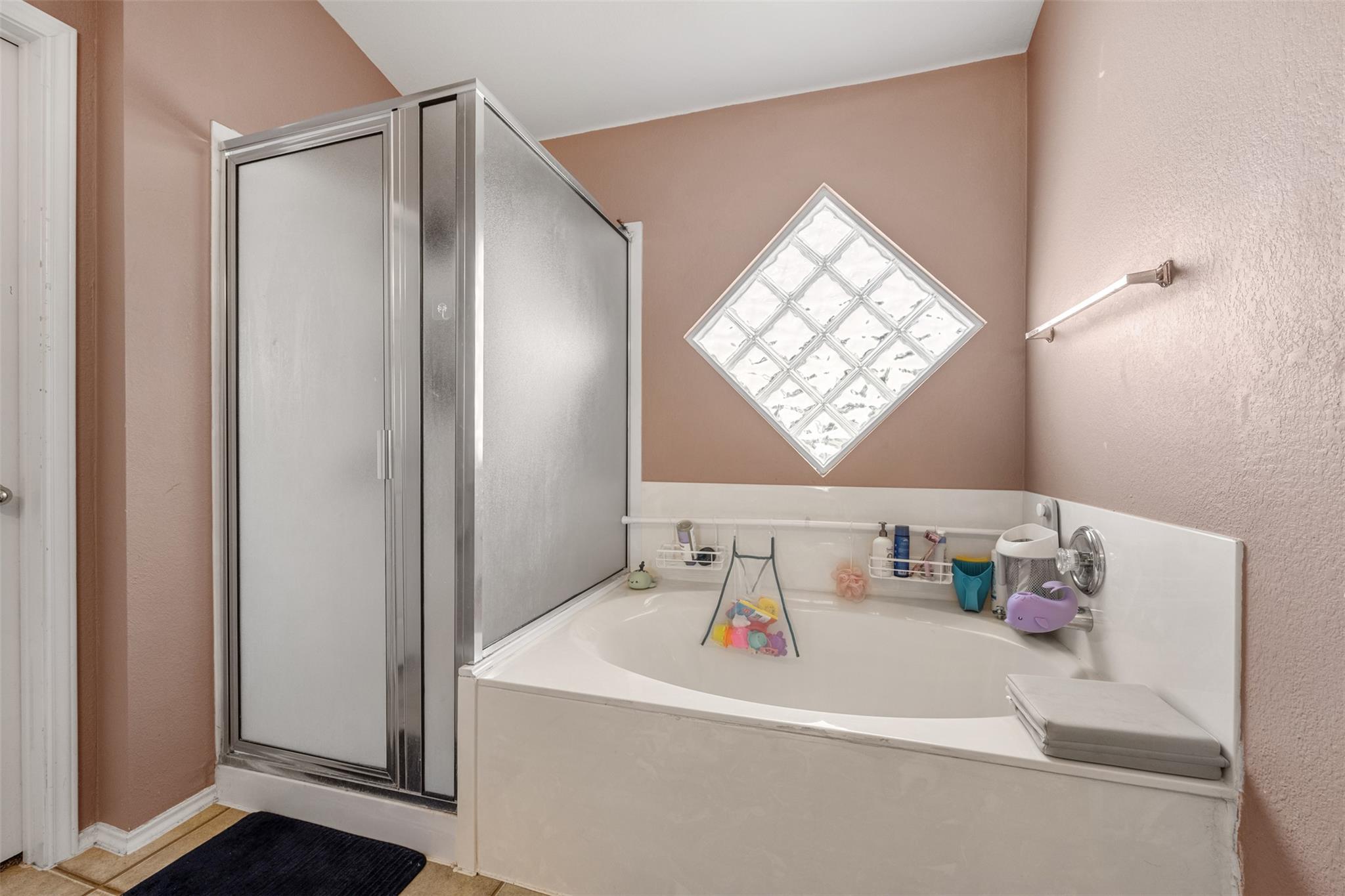 4401 Golden Gate Dr, Killeen, TX 76549