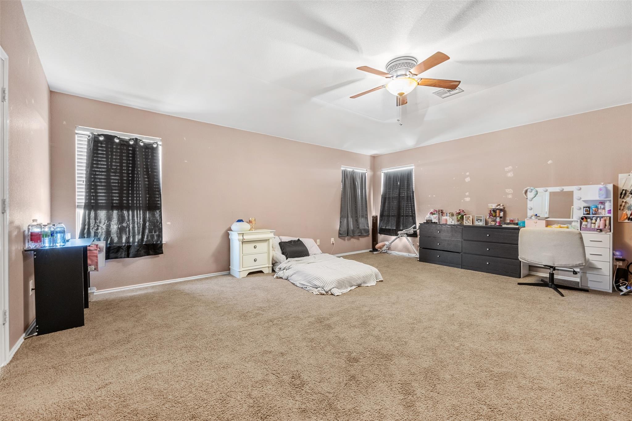 4401 Golden Gate Dr, Killeen, TX 76549