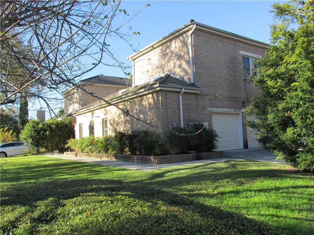 900 A W 18th St Dr # A, Austin, TX 78701