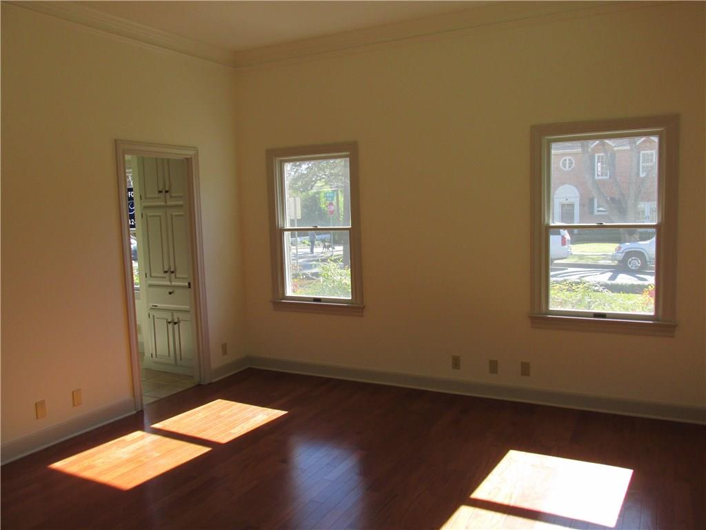 900 A W 18th St Dr # A, Austin, TX 78701