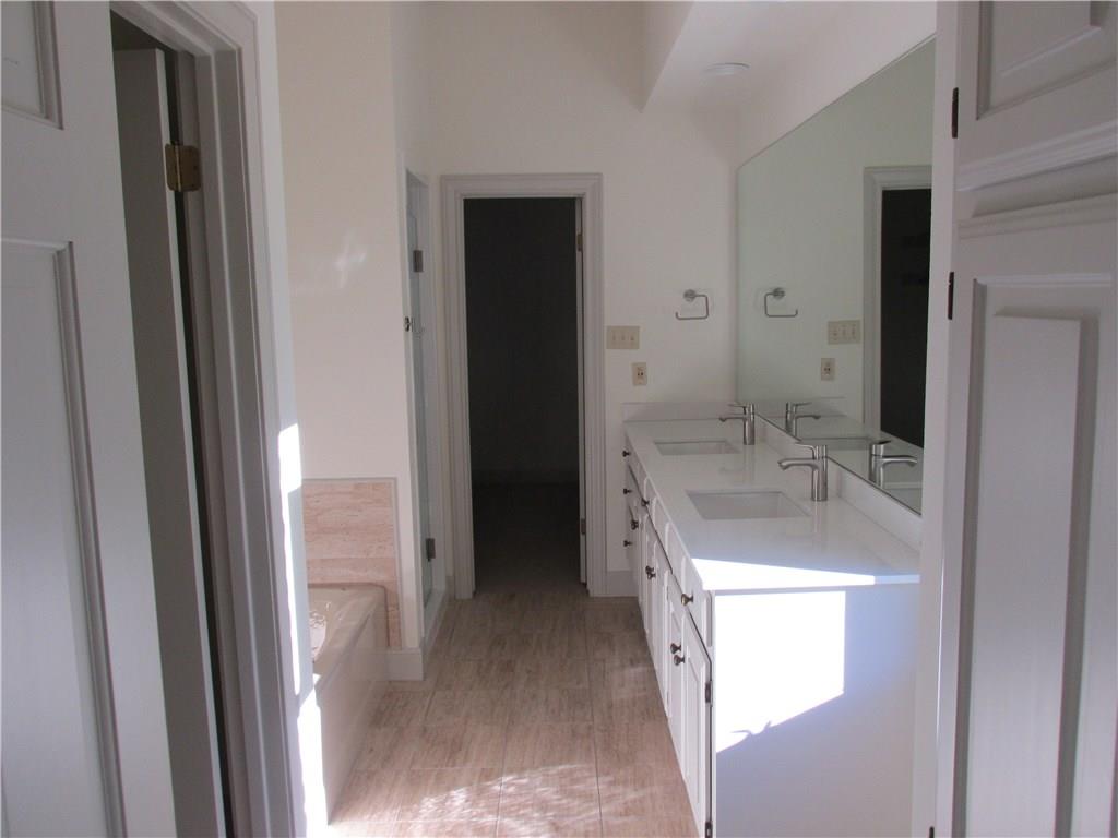 900 A W 18th St Dr # A, Austin, TX 78701