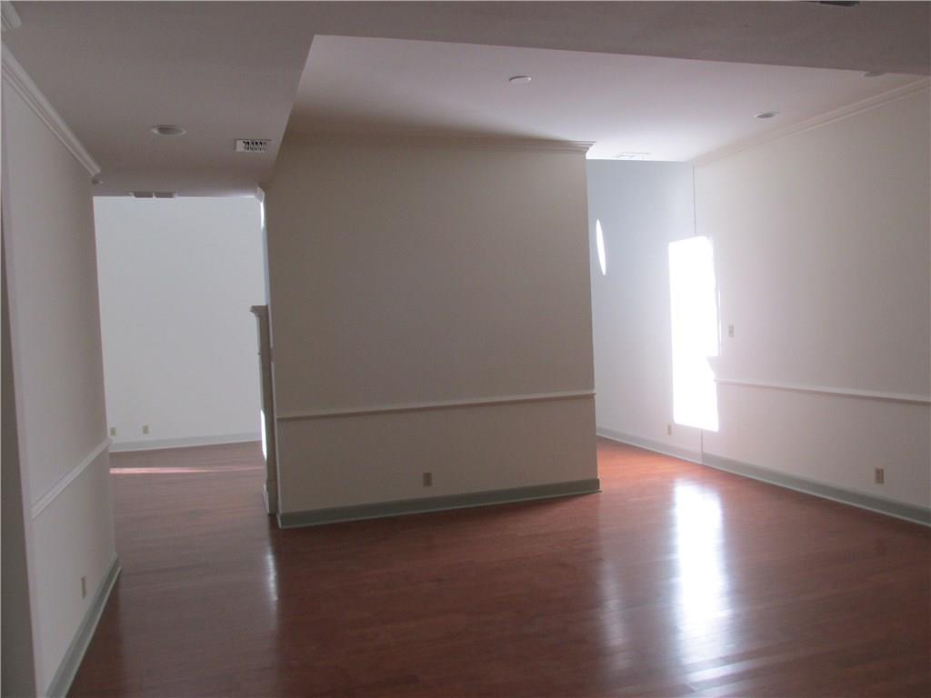 900 A W 18th St Dr # A, Austin, TX 78701