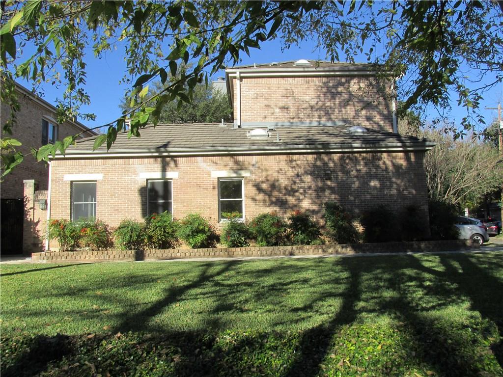 900 A W 18th St Dr # A, Austin, TX 78701