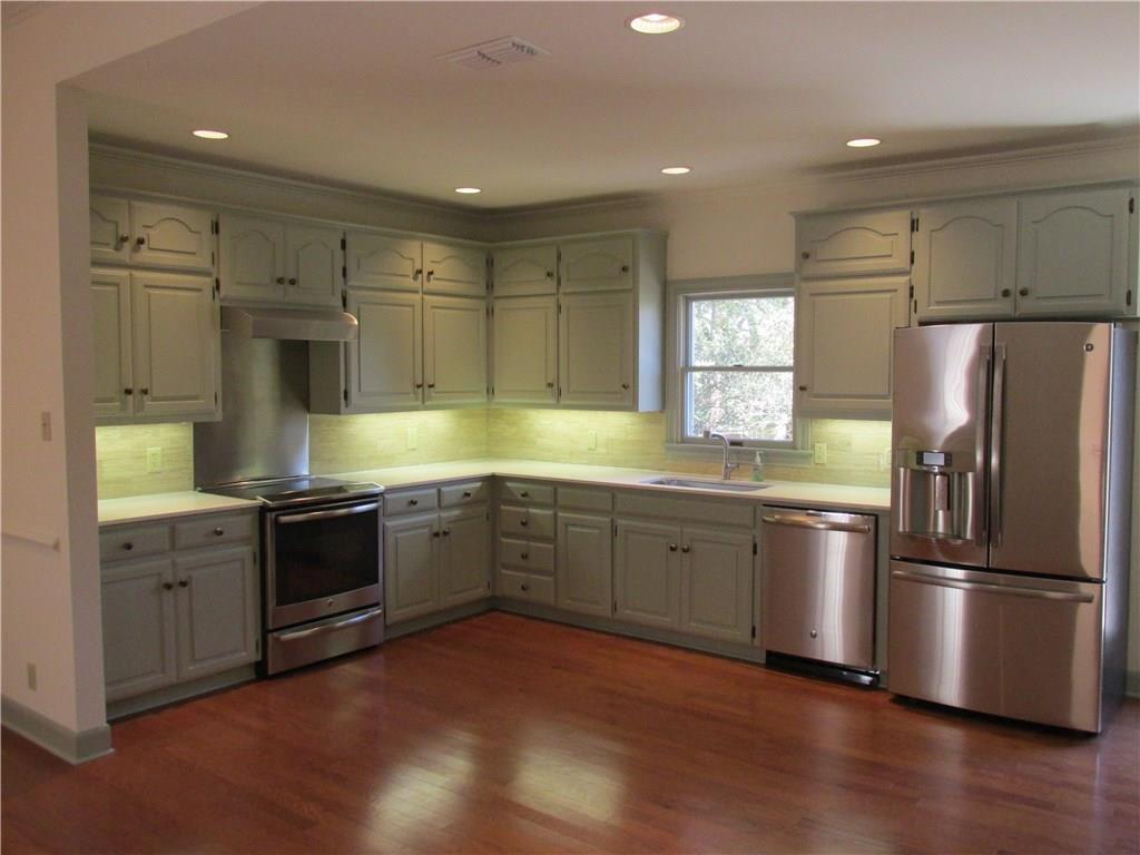 900 A W 18th St Dr # A, Austin, TX 78701