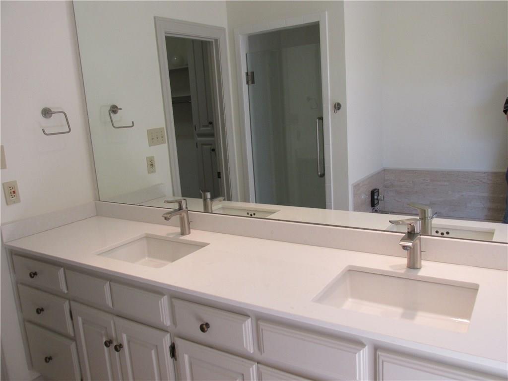 900 A W 18th St Dr # A, Austin, TX 78701