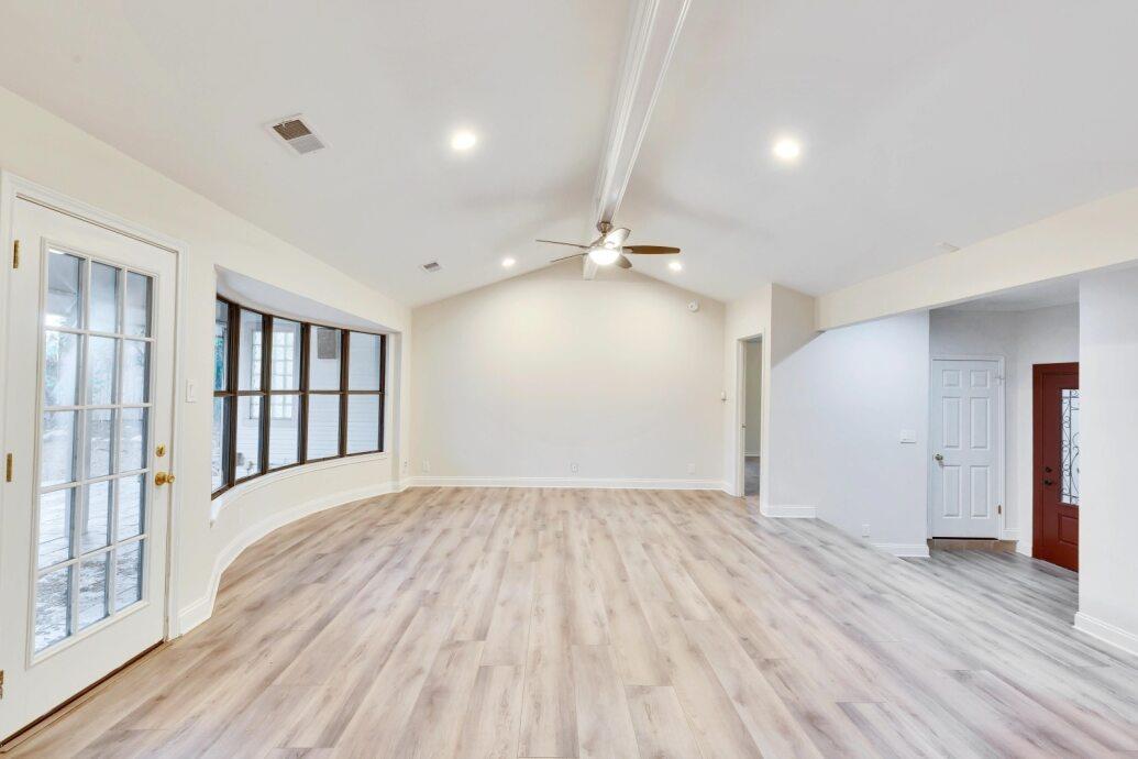 2120 Wychwood Dr, Austin, TX 78746