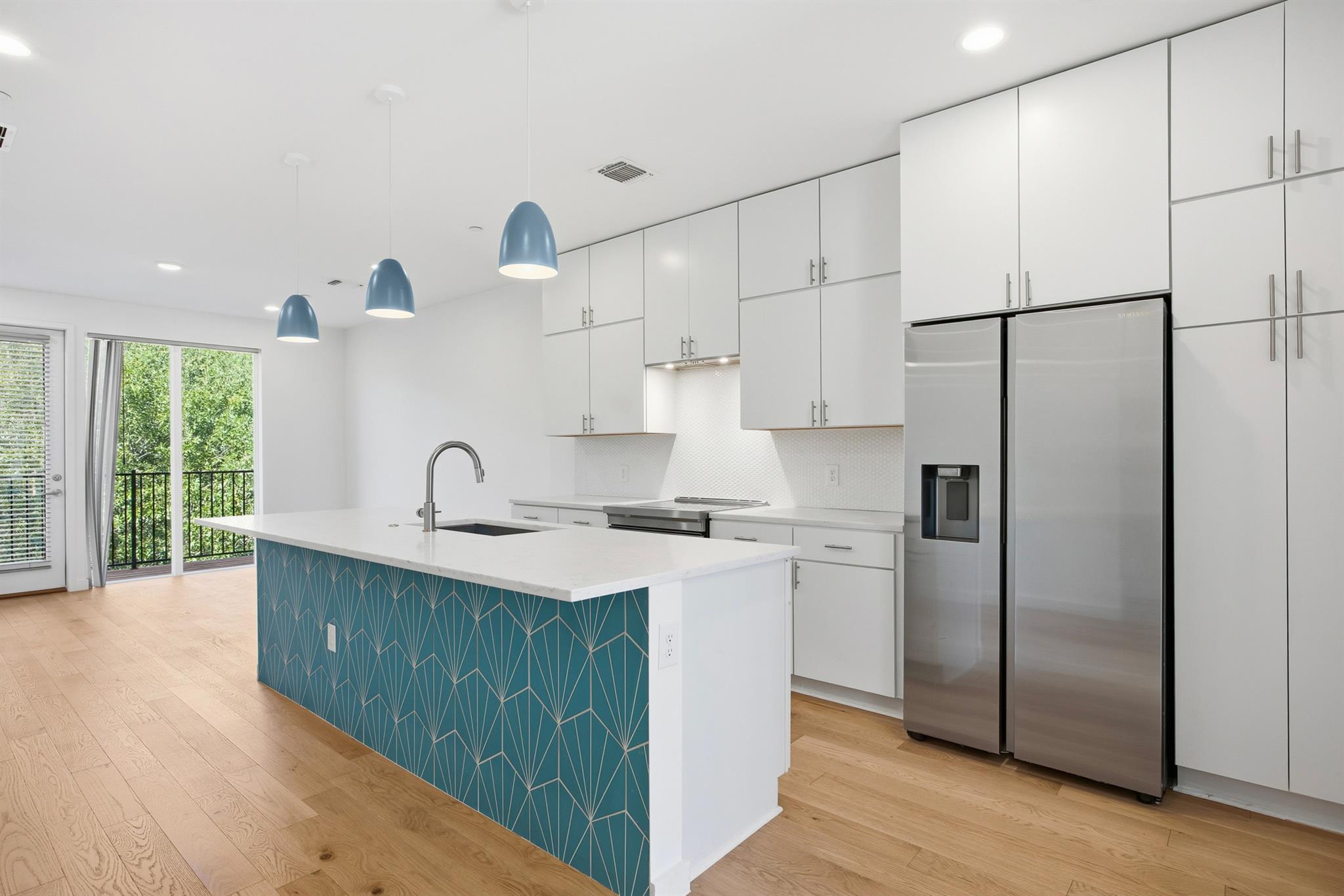 6020 Springdale Rd # 12, Austin, TX 78723