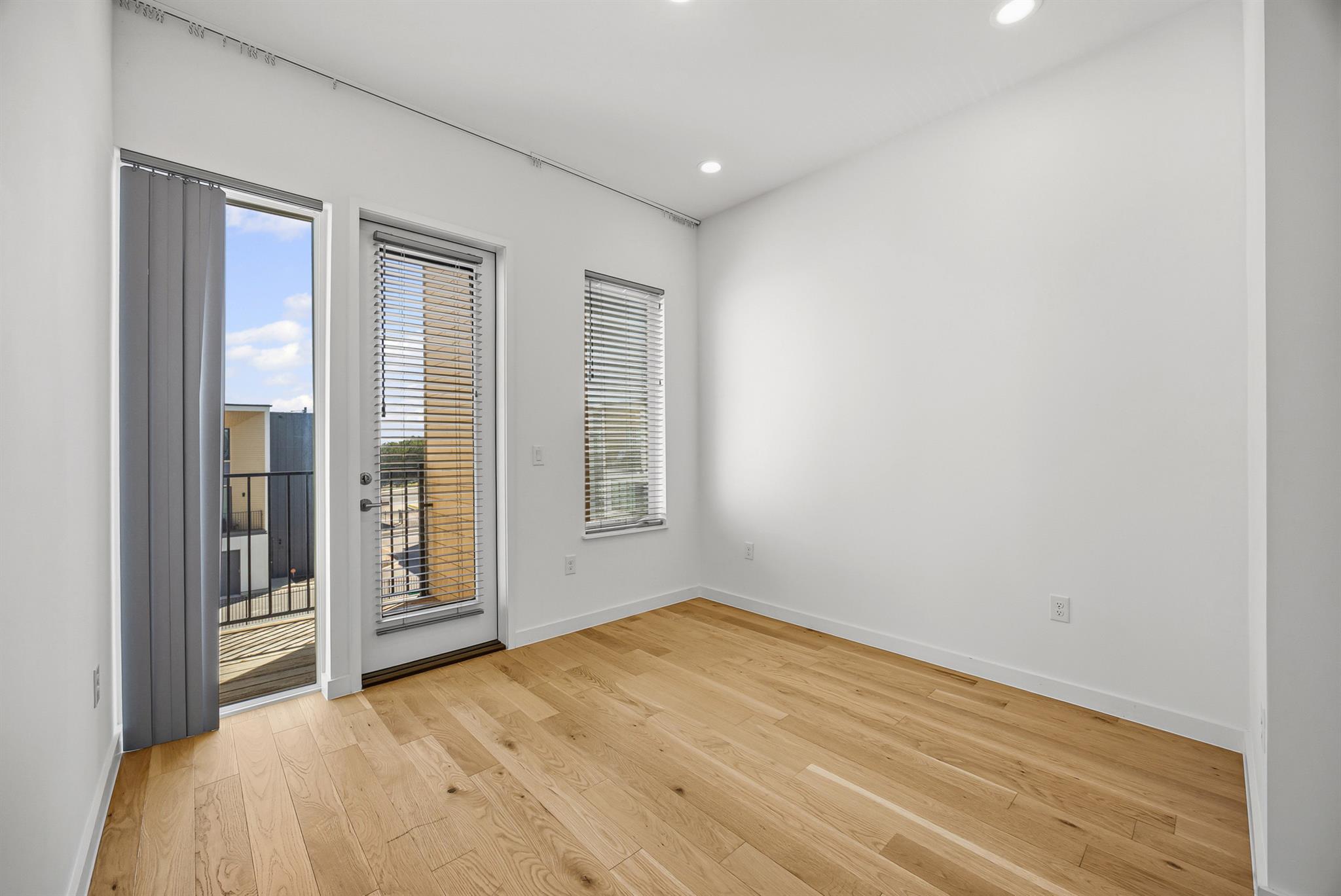 6020 Springdale Rd # 12, Austin, TX 78723