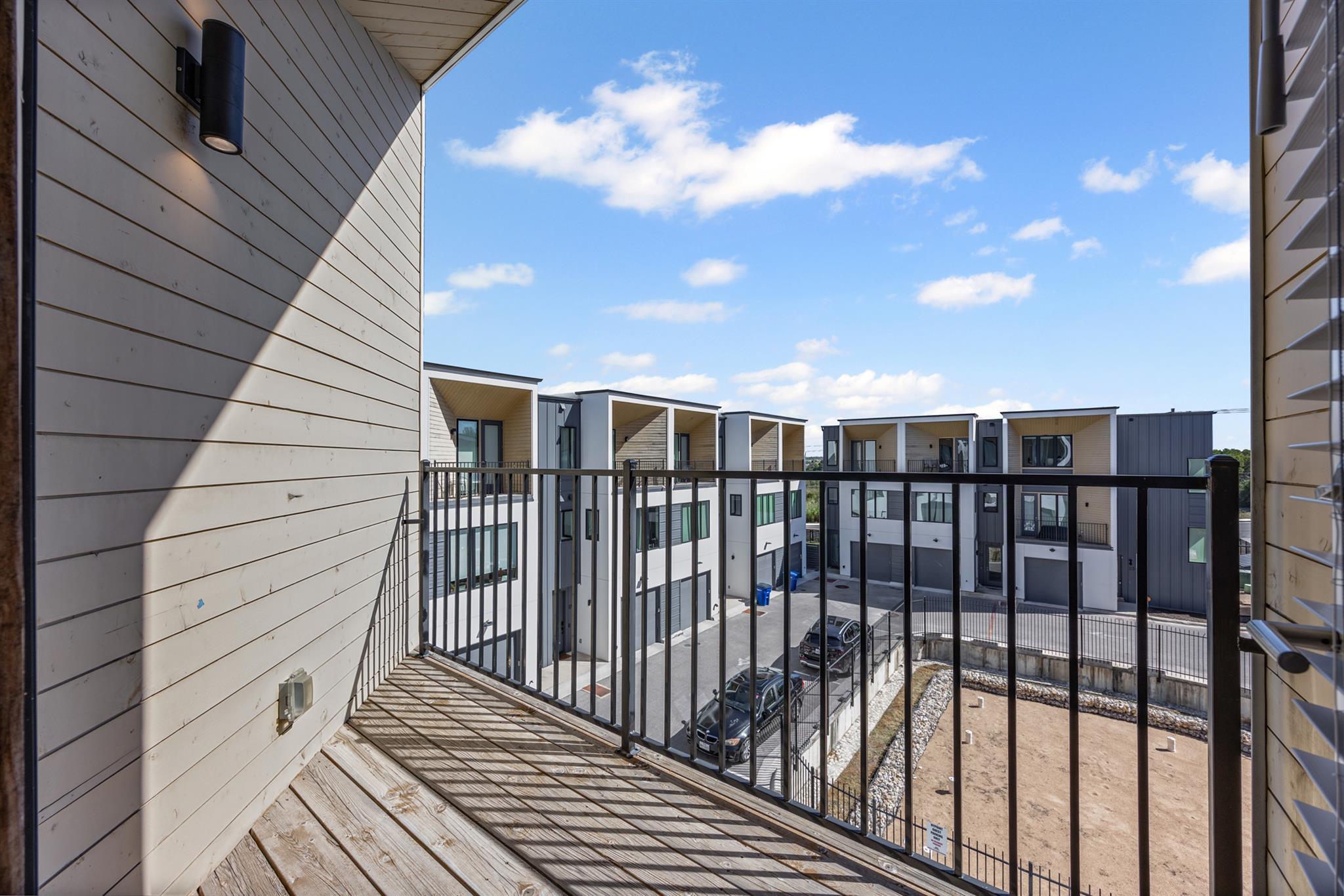 6020 Springdale Rd # 12, Austin, TX 78723