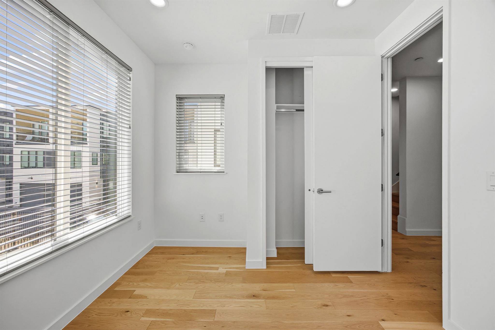 6020 Springdale Rd # 12, Austin, TX 78723