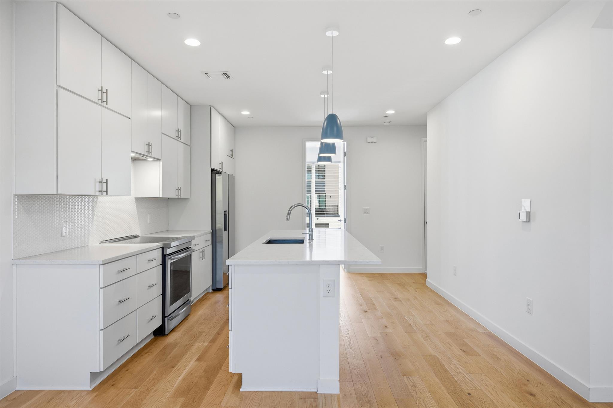 6020 Springdale Rd # 12, Austin, TX 78723