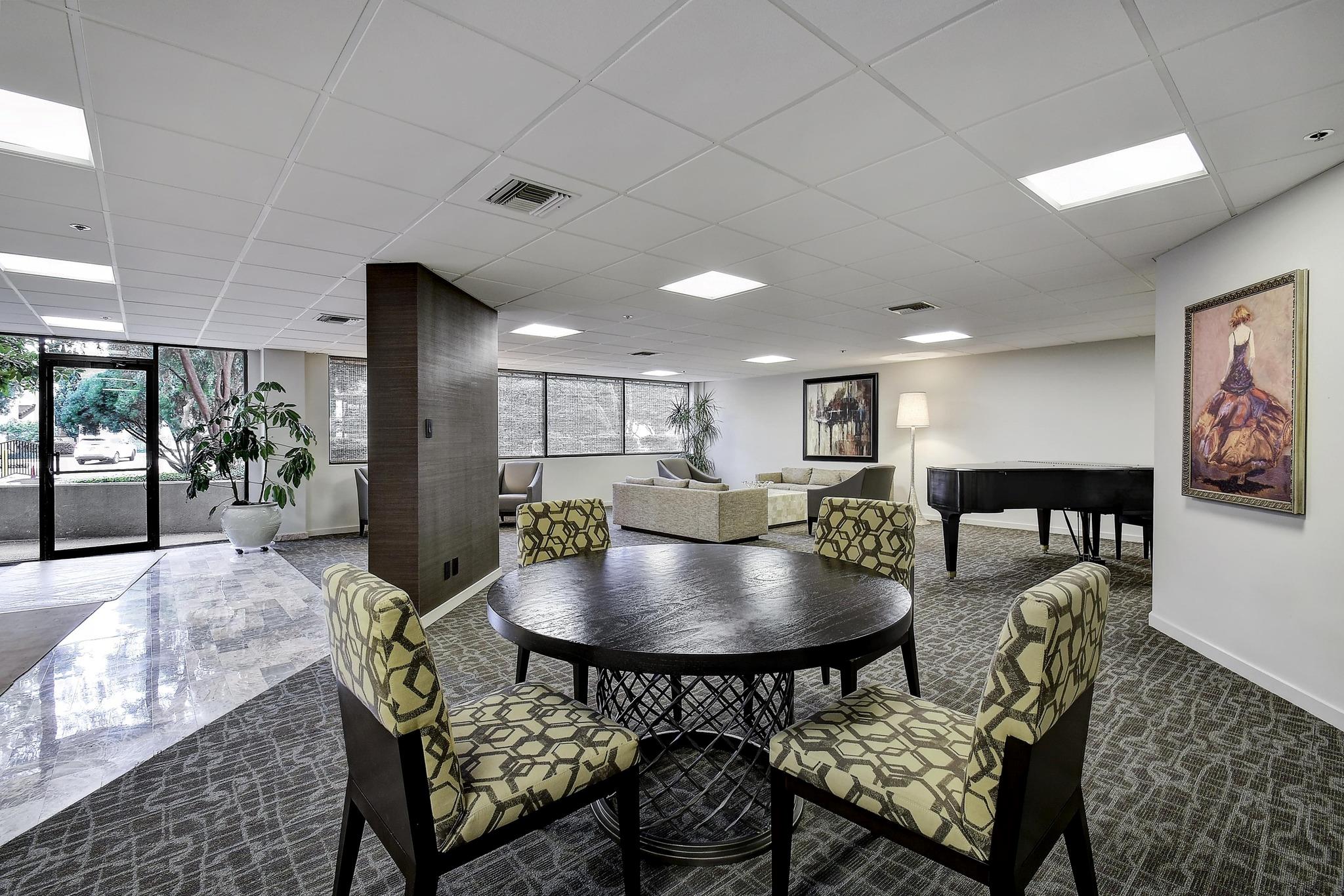 40 N Interstate 35 # 3D3, Austin, TX 78701