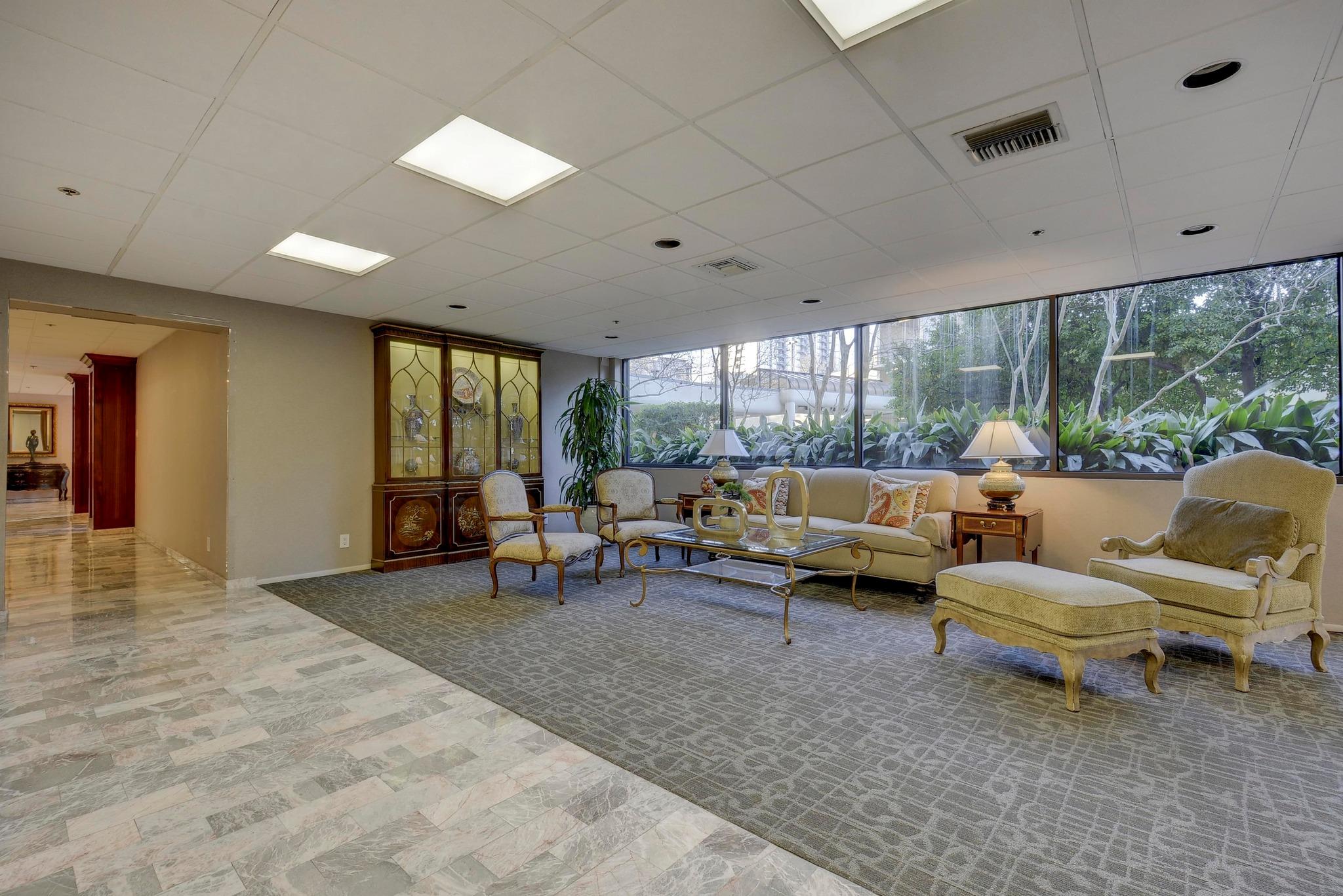 40 N Interstate 35 # 3D3, Austin, TX 78701