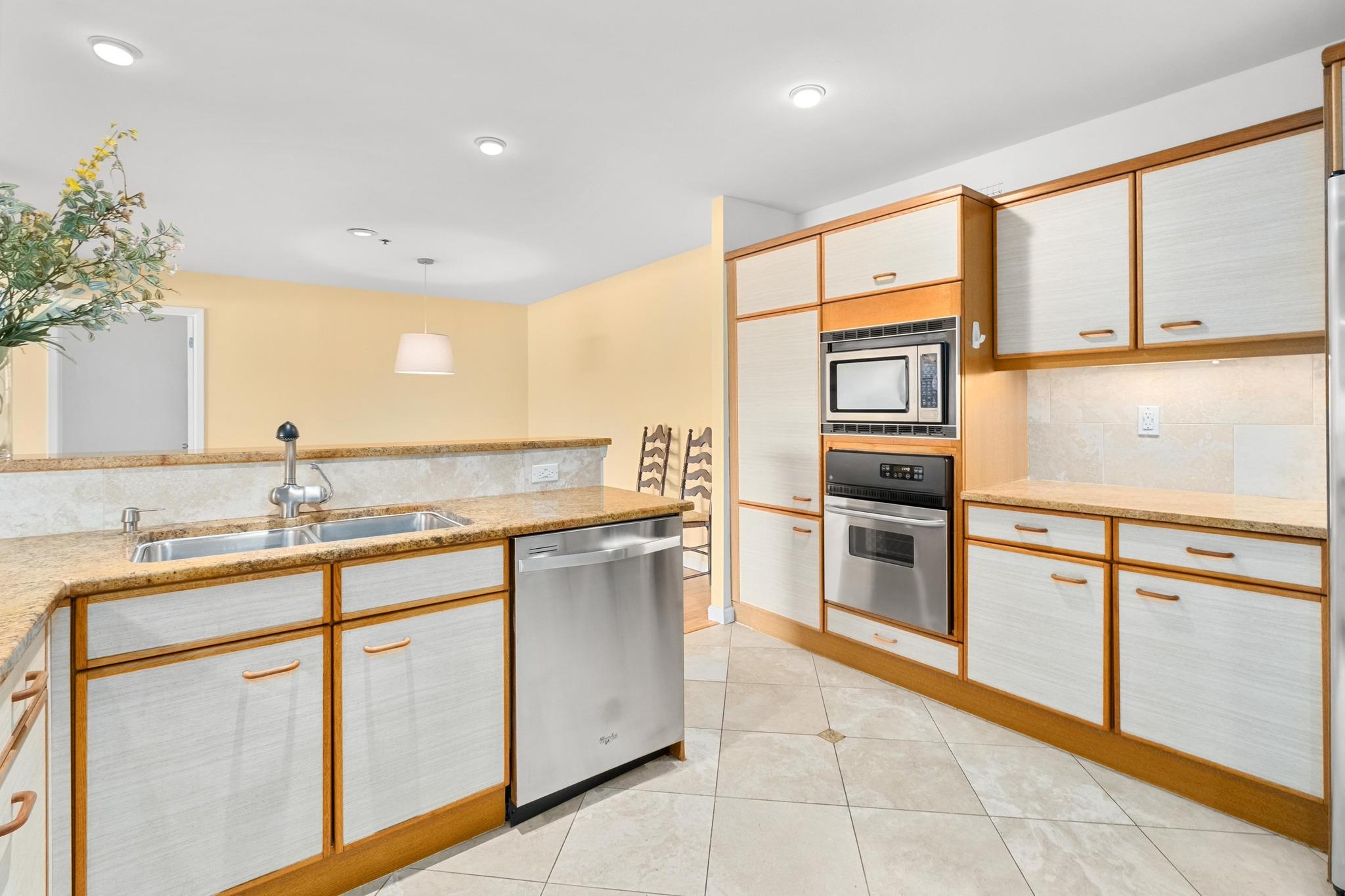 40 N Interstate 35 # 3D3, Austin, TX 78701