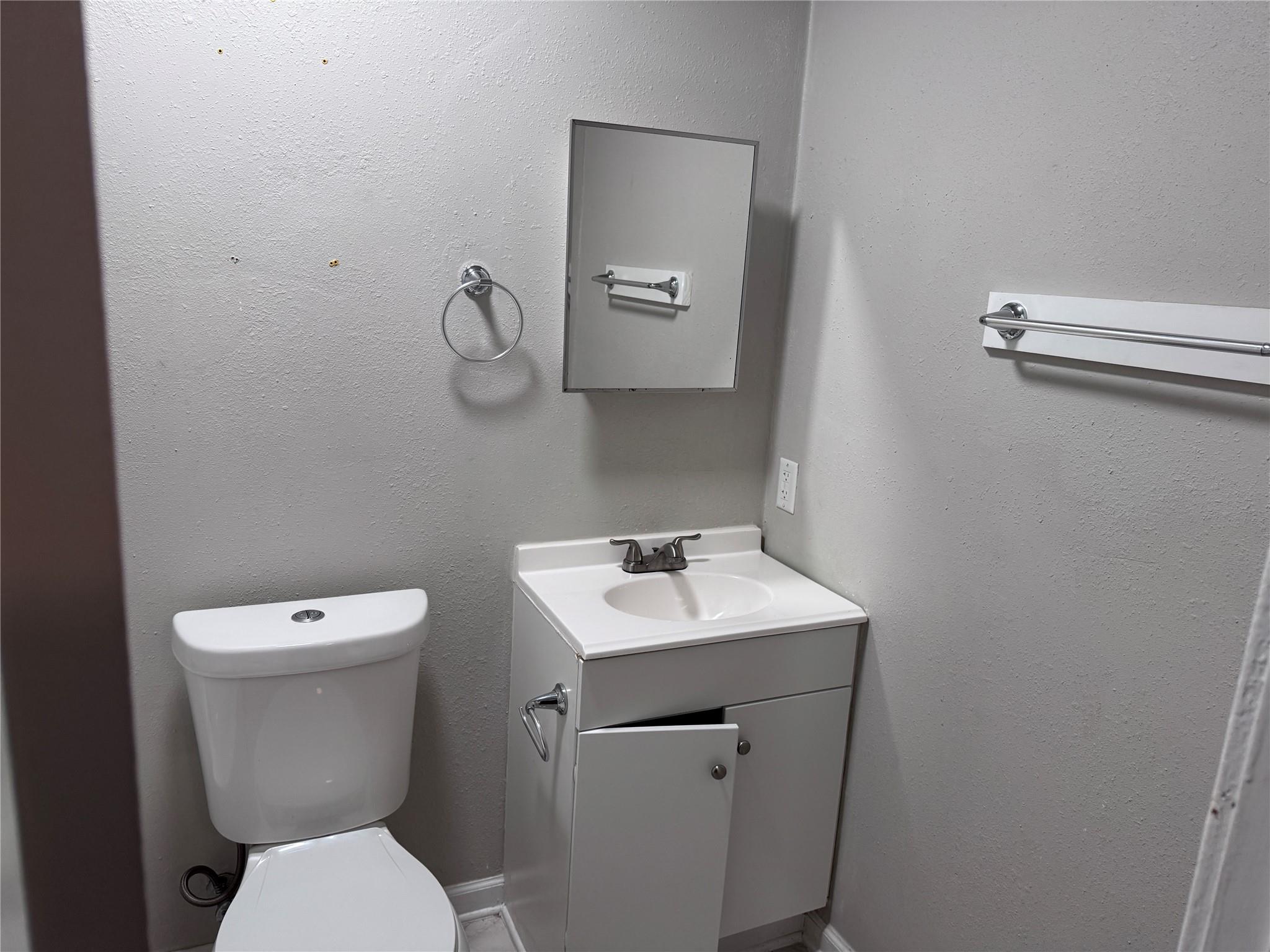 901 Parmer Ave # 4, Killeen, TX 76541